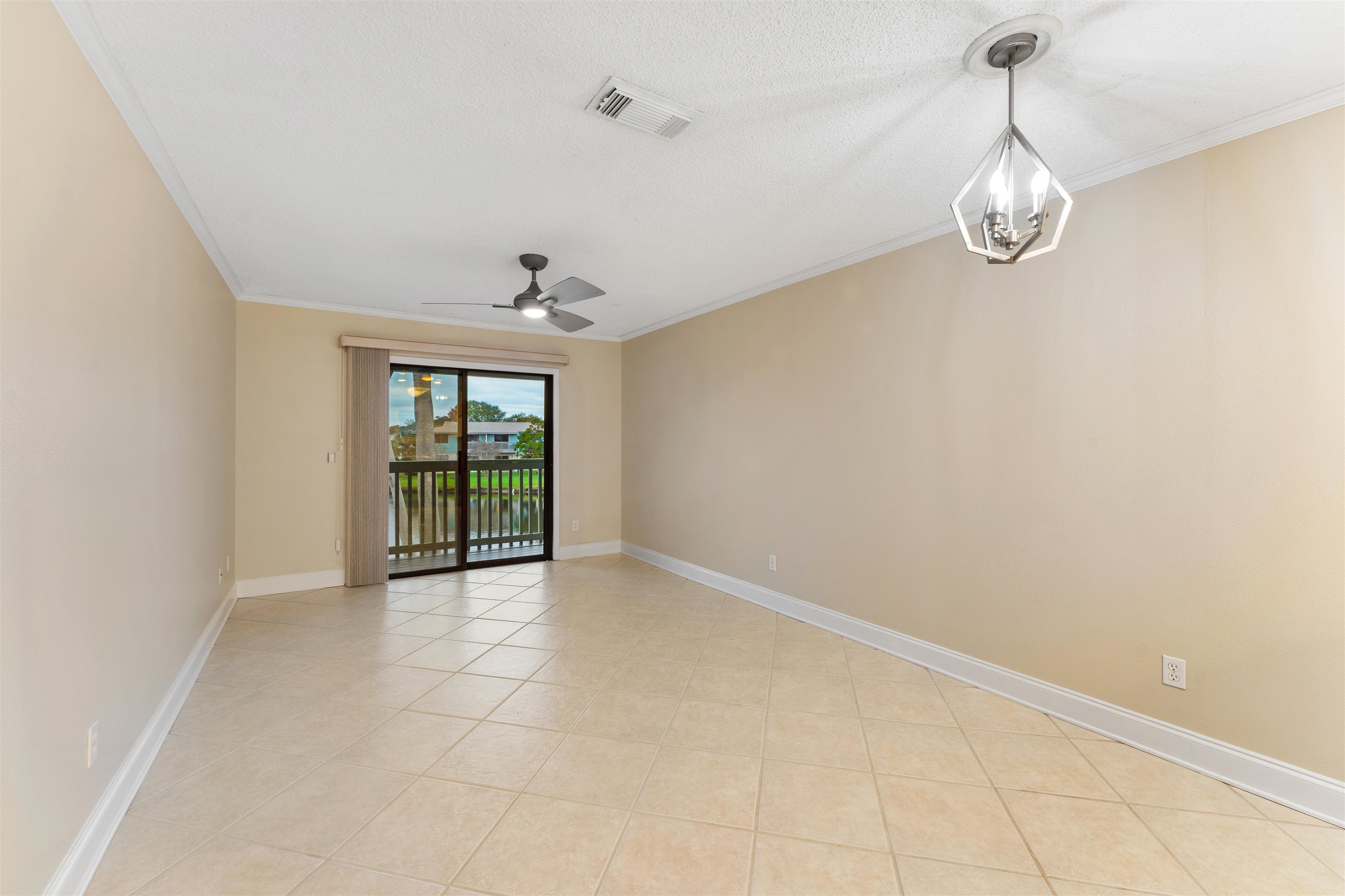 Image 5 of 30 For 650 Pope Rd #233 W 233