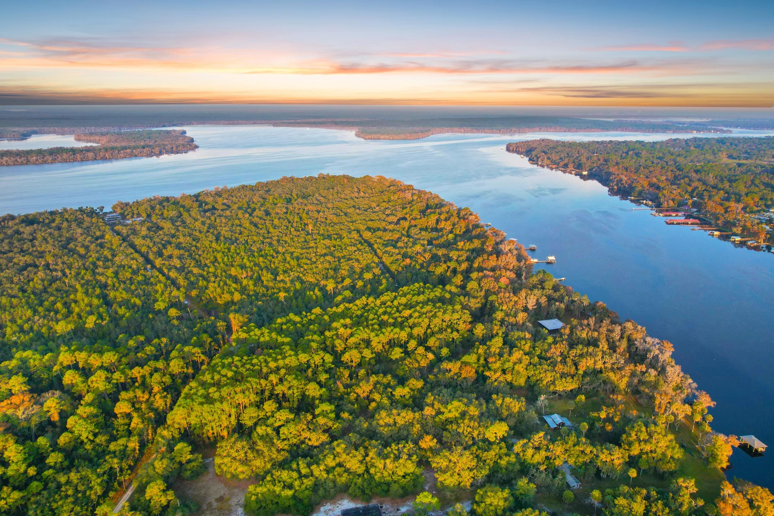 Image 60 of 64 For 122 Drayton Island Rd