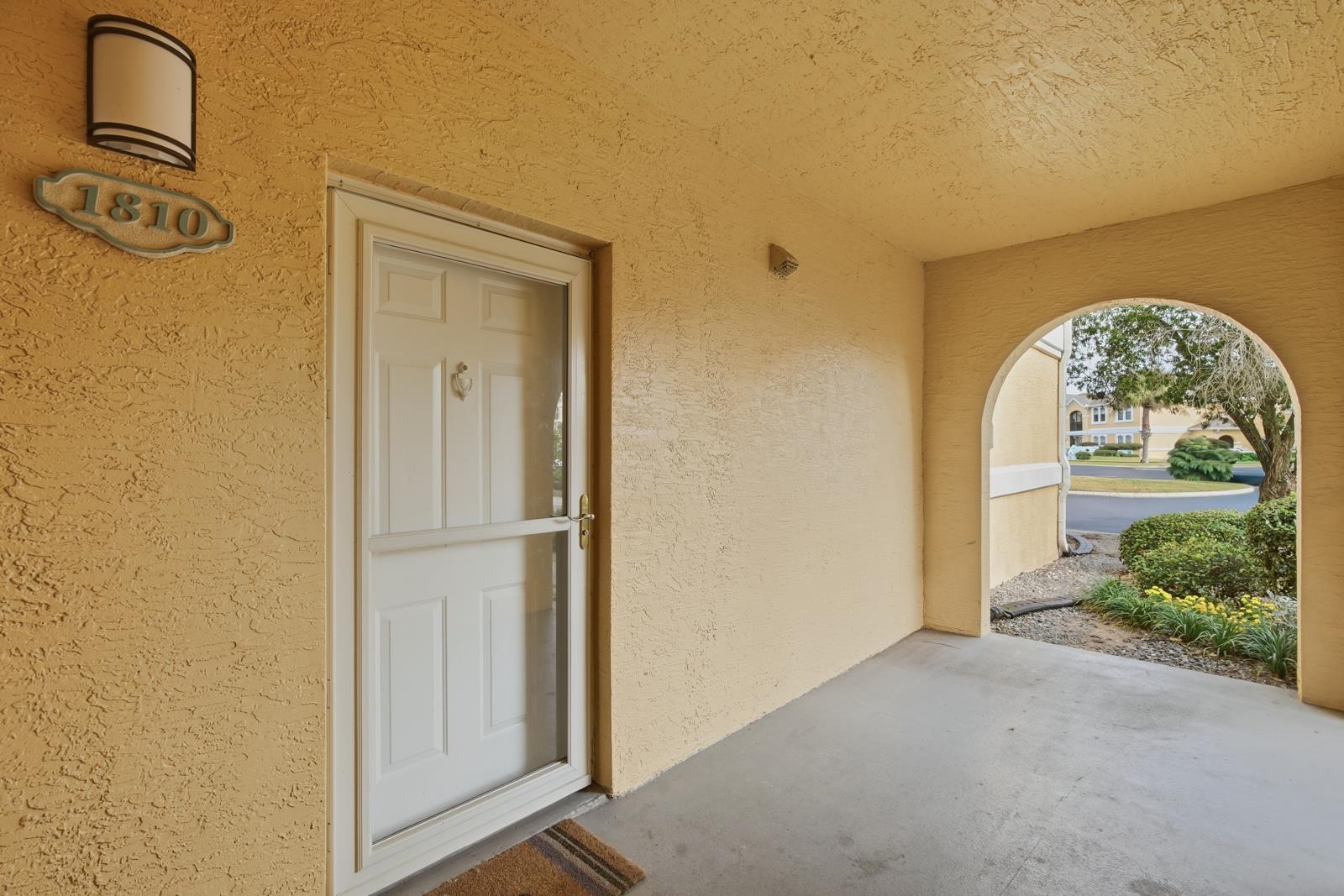 Image 21 of 48 For 1810 Vista Cove Rd