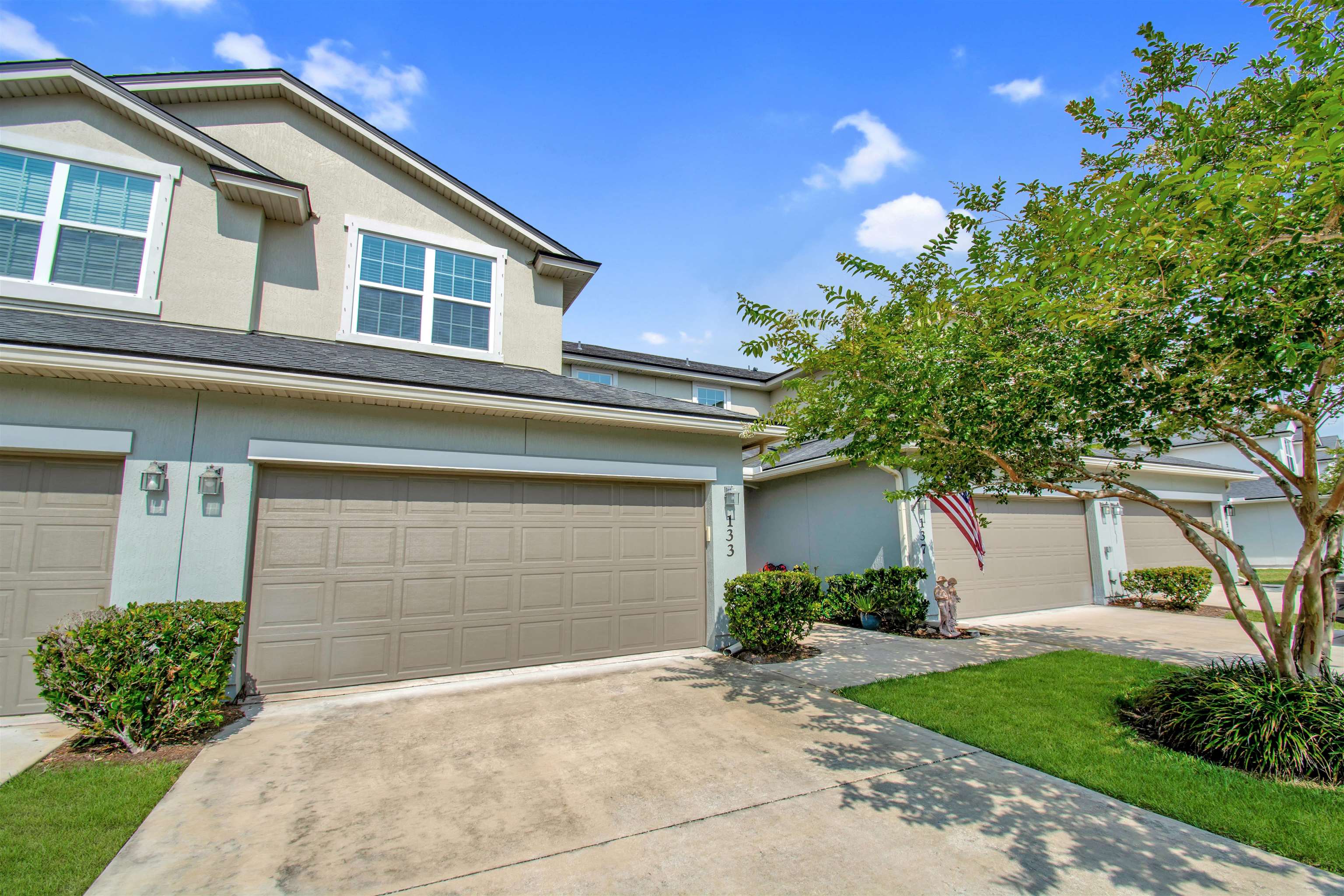 Image 17 of 31 For 136 Amistad Dr