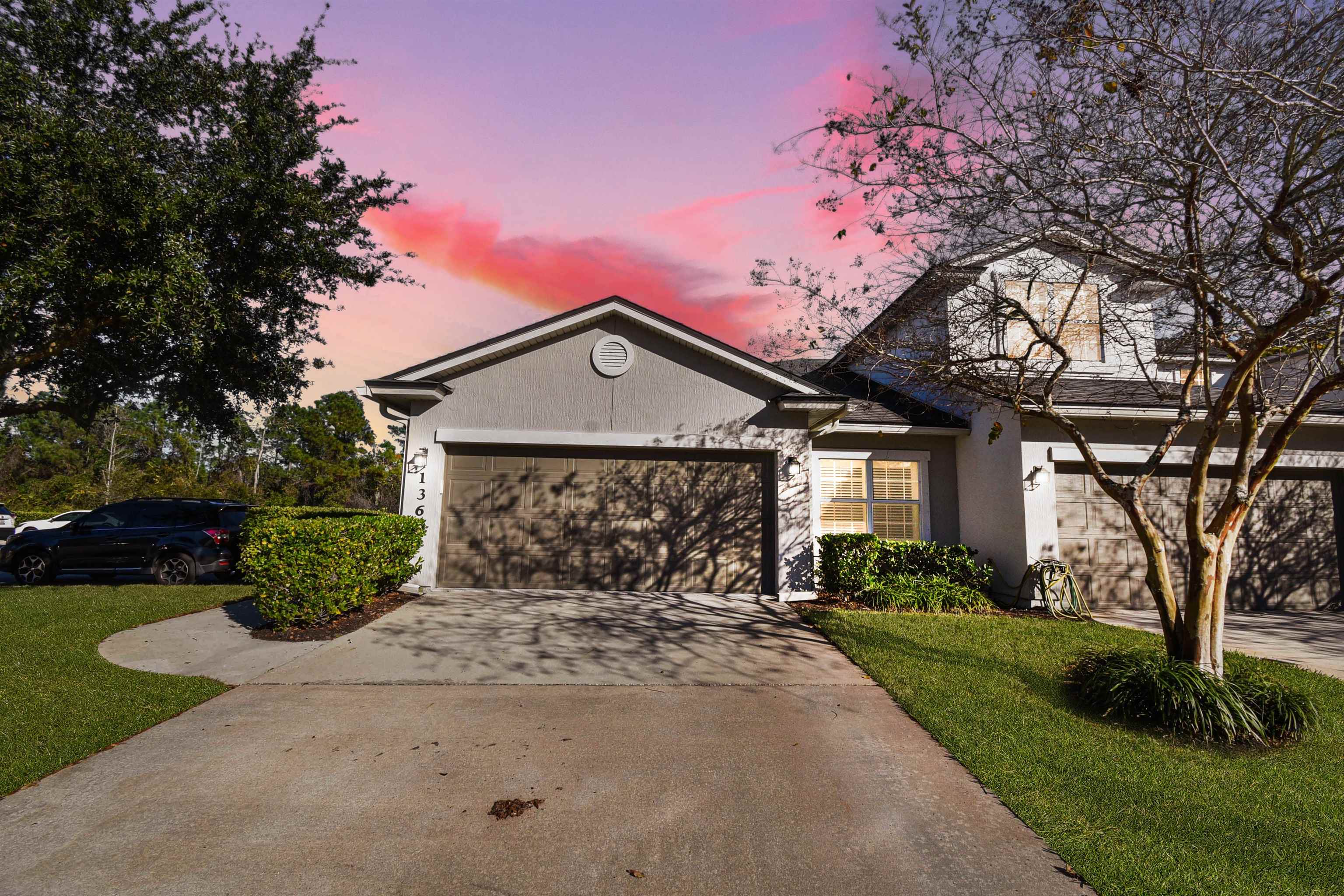 Image 2 of 31 For 136 Amistad Dr