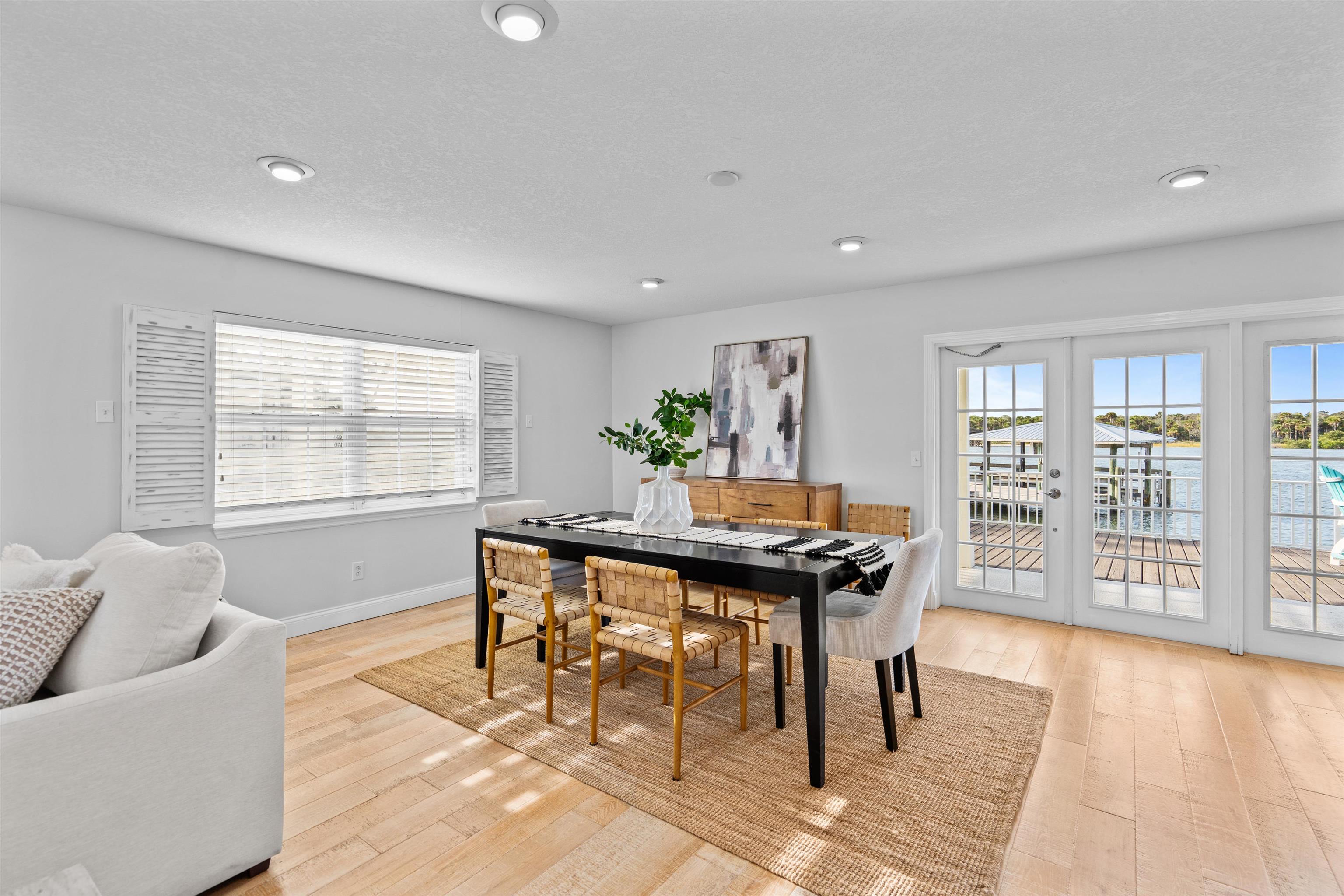 Image 18 of 72 For 9277 July Ln