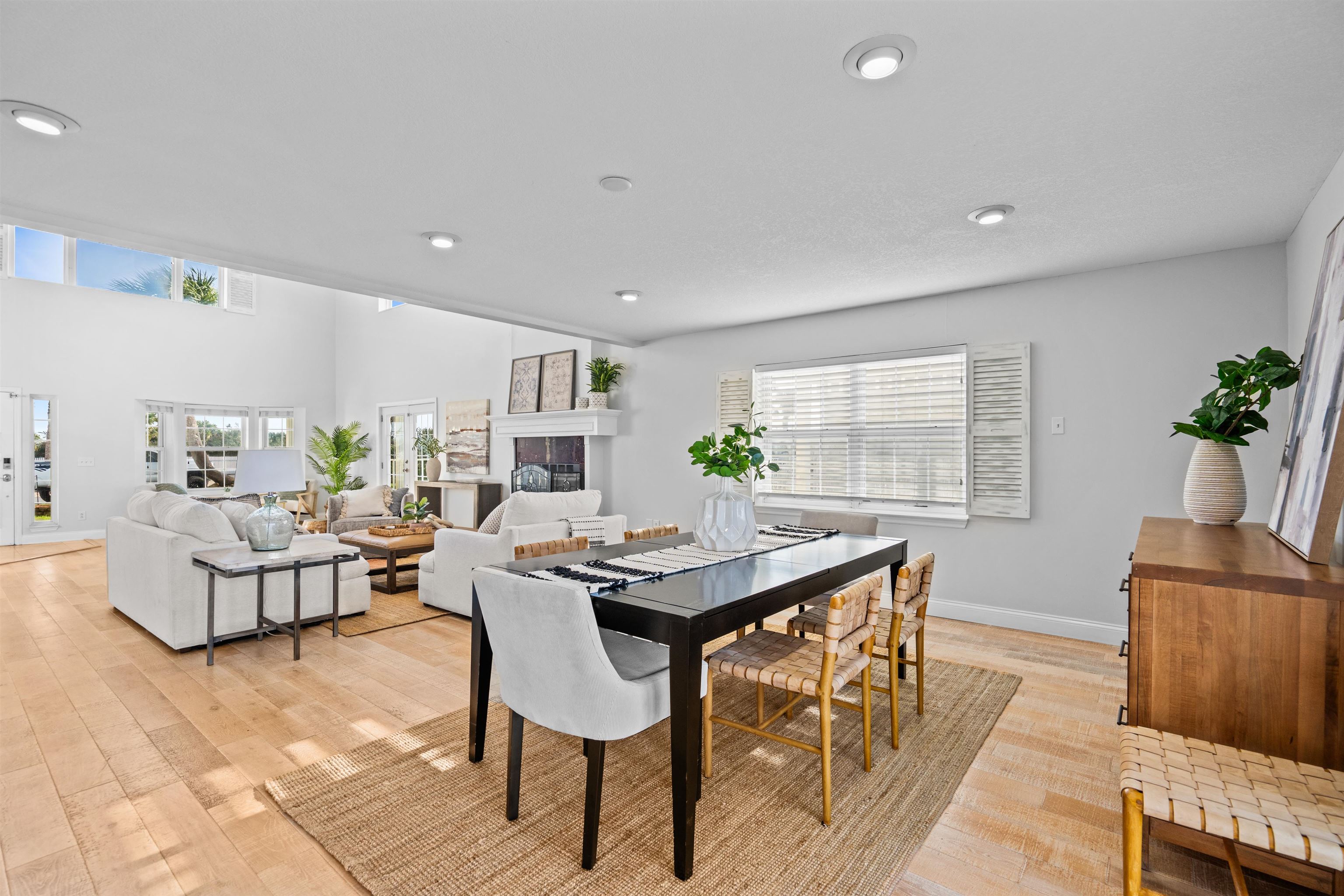 Image 19 of 72 For 9277 July Ln