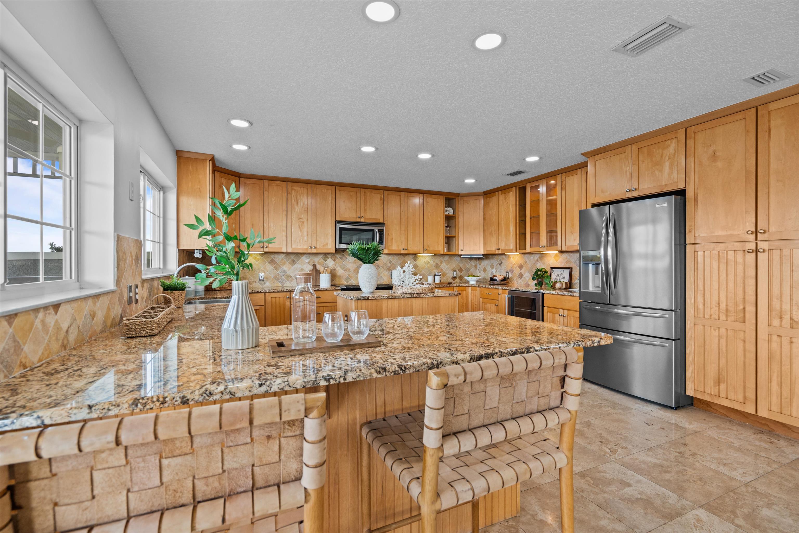 Image 23 of 72 For 9277 July Ln