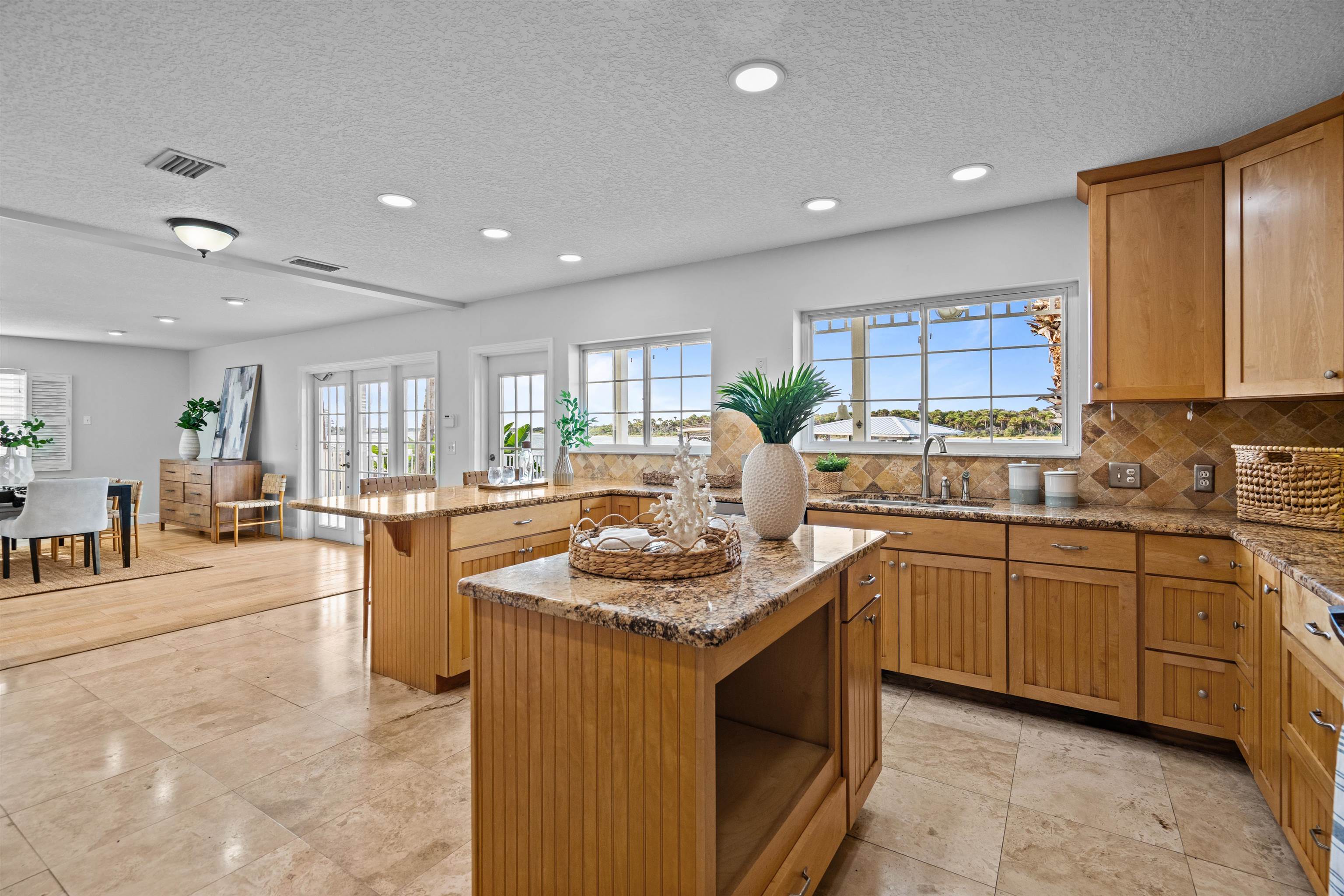 Image 25 of 72 For 9277 July Ln