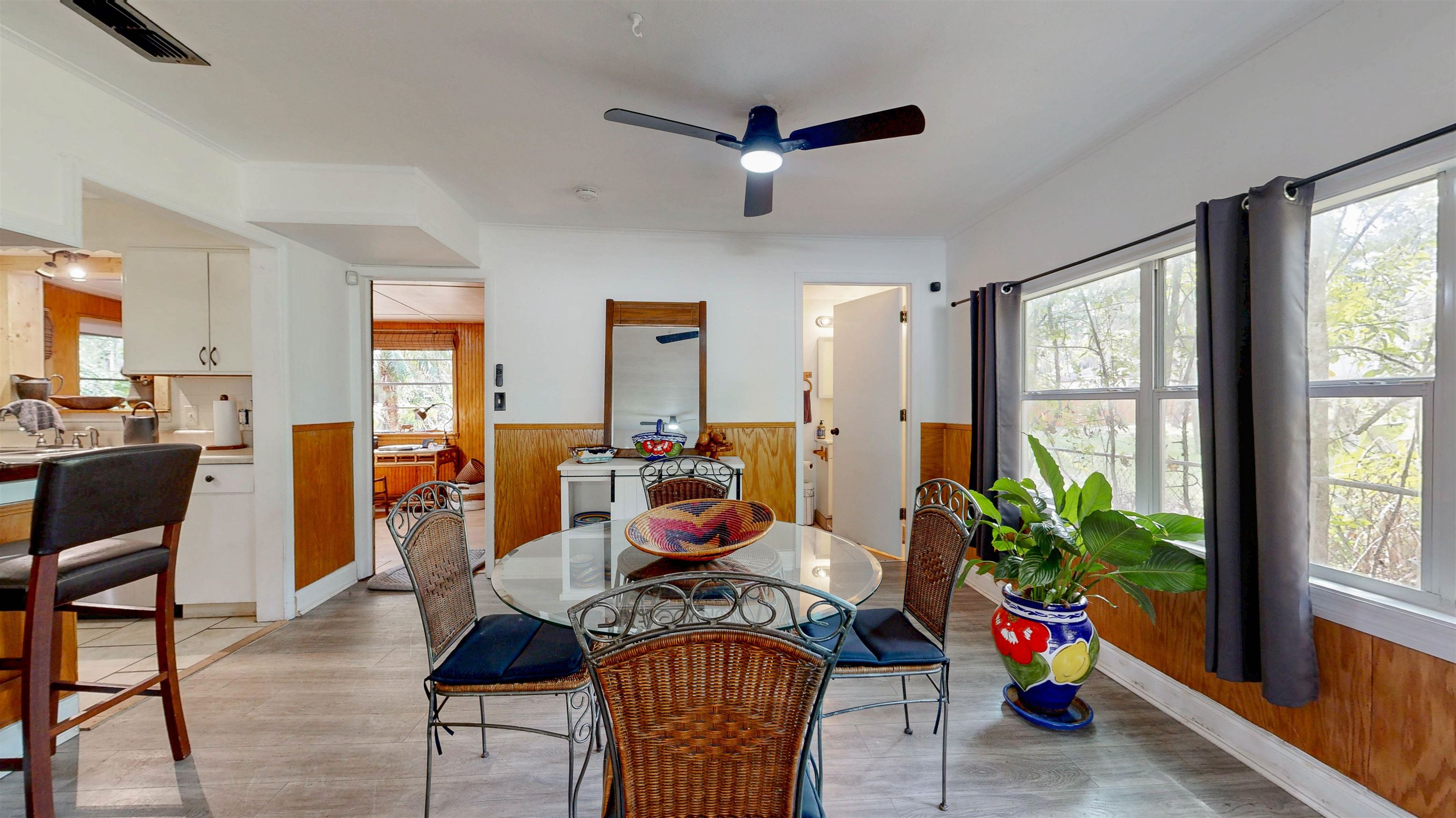 Image 12 of 38 For 349 Abbey Ave