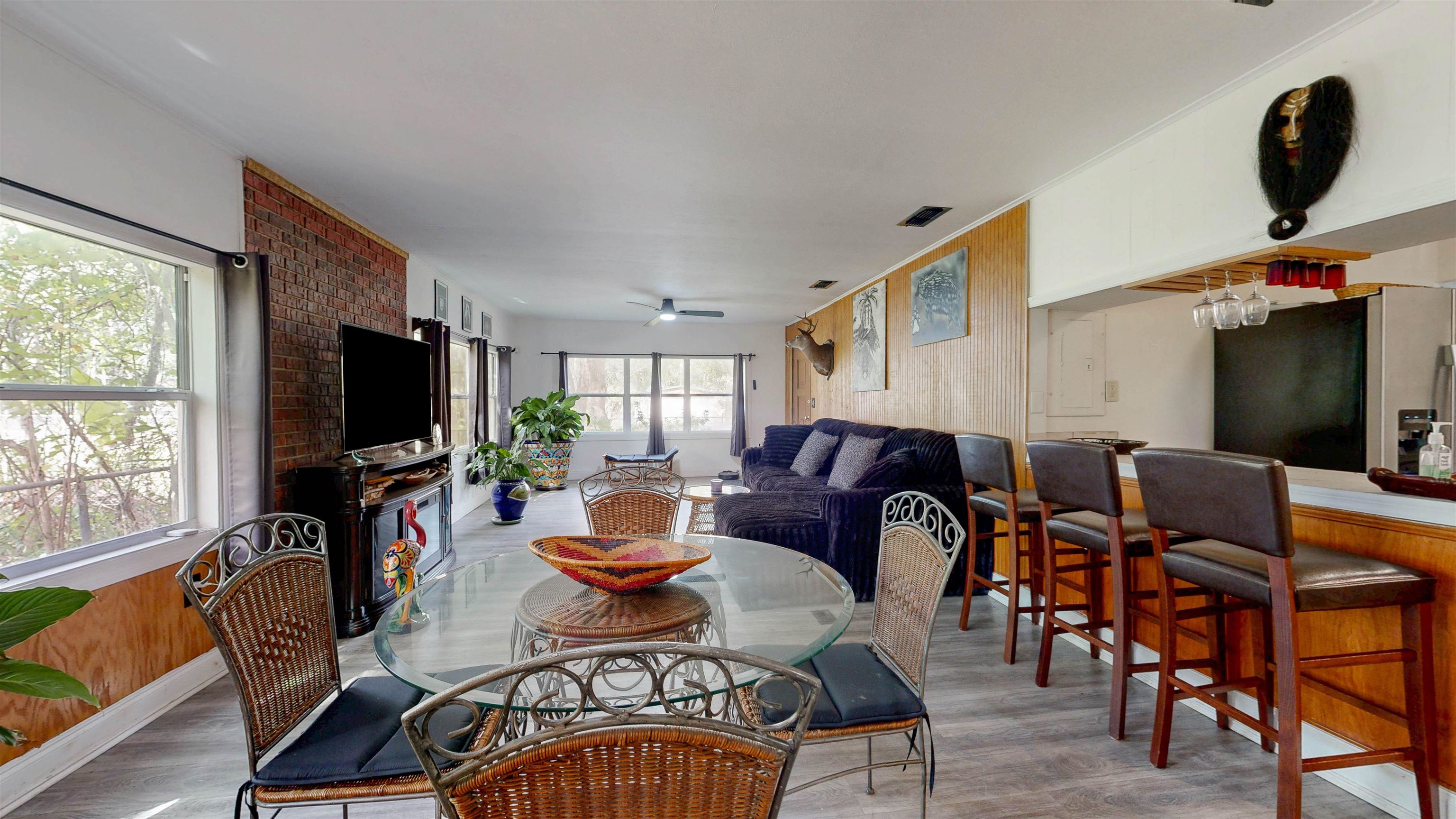 Image 13 of 38 For 349 Abbey Ave