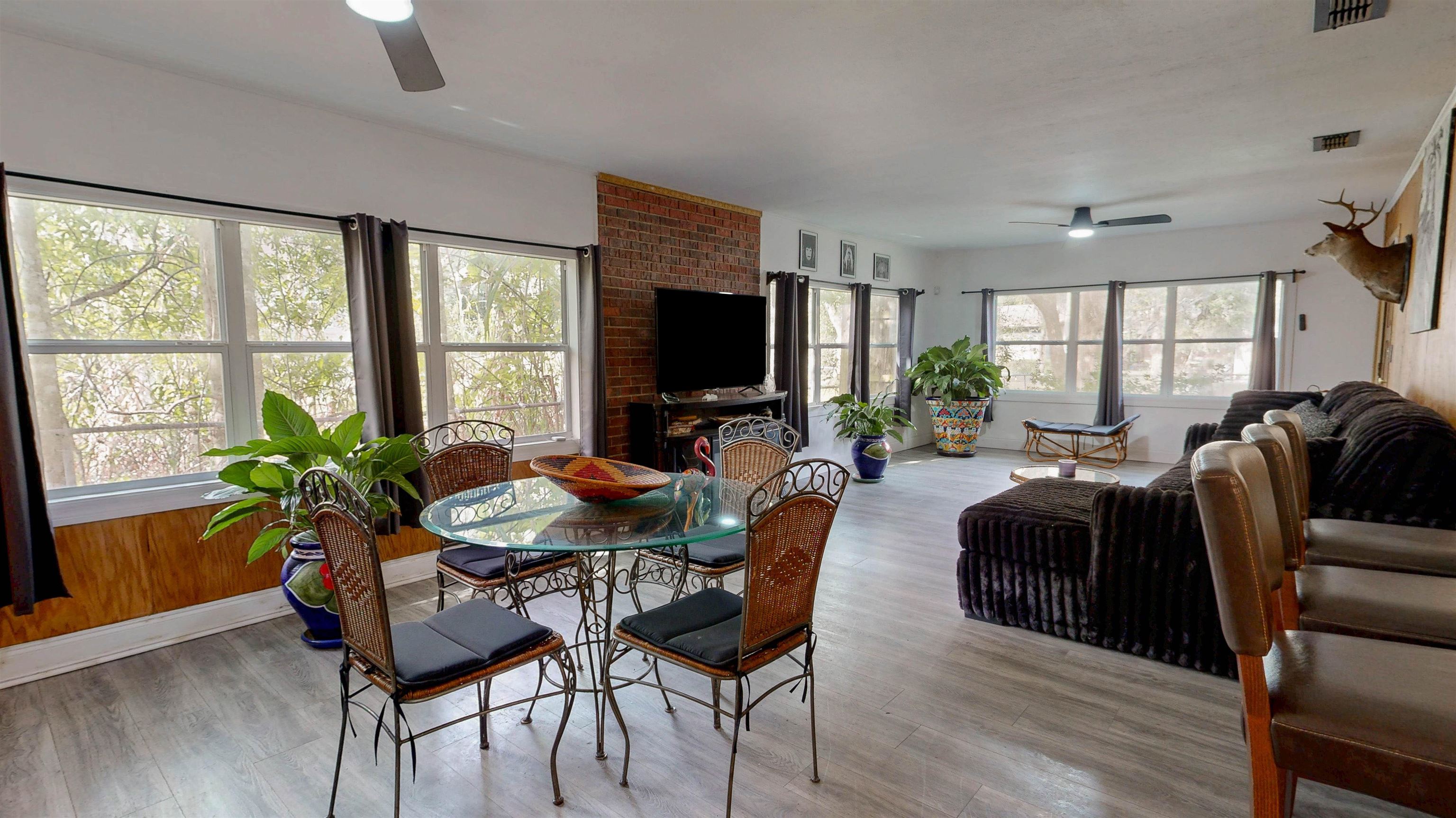 Image 14 of 38 For 349 Abbey Ave