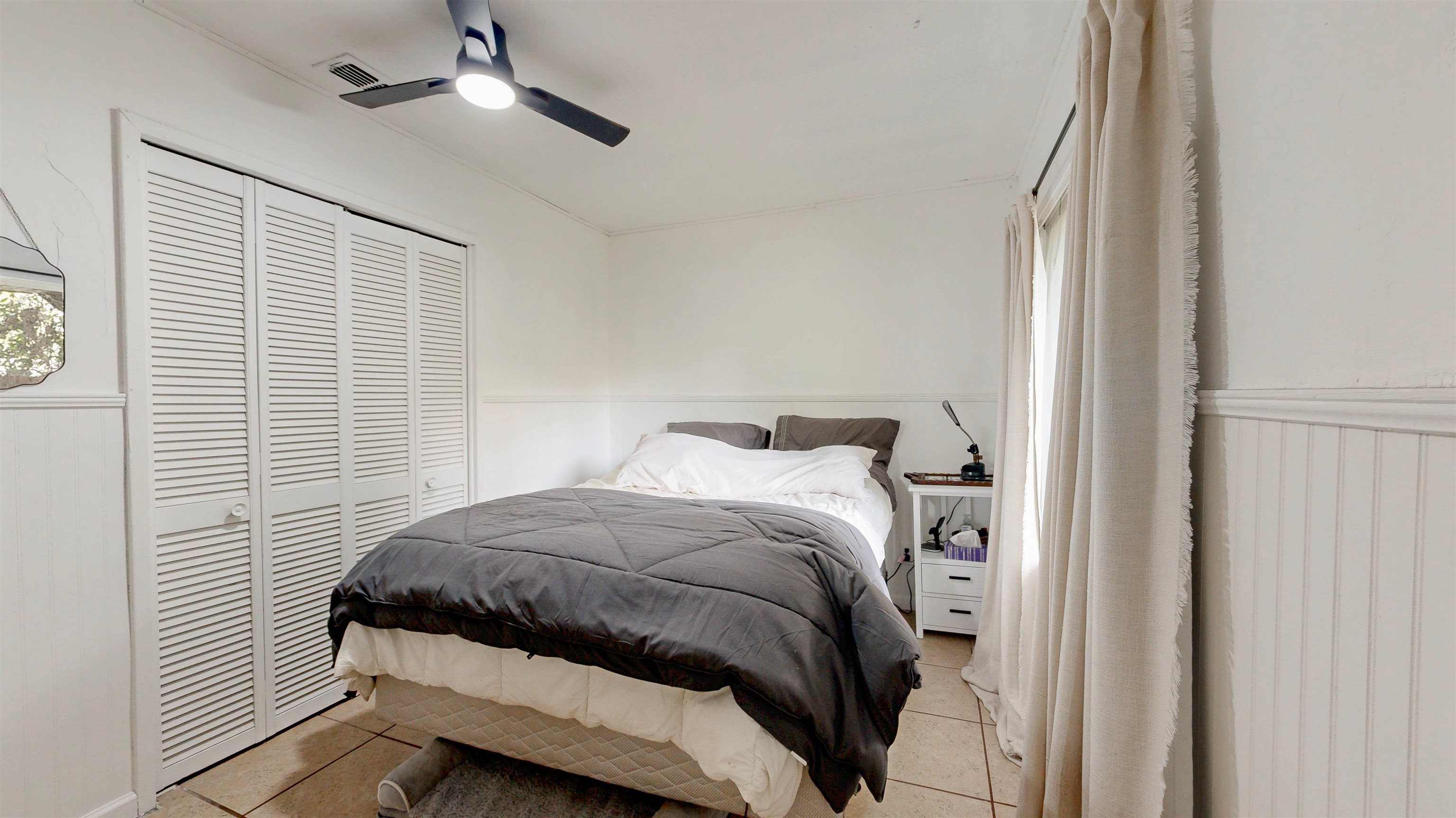 Image 19 of 38 For 349 Abbey Ave