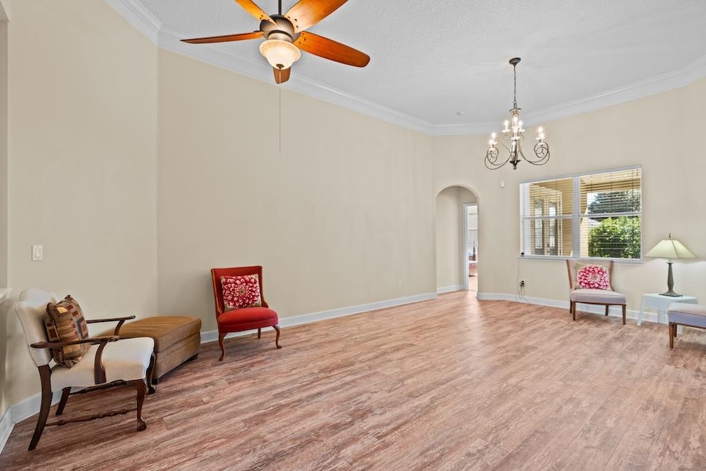 Image 17 of 60 For 709 Toria Ln