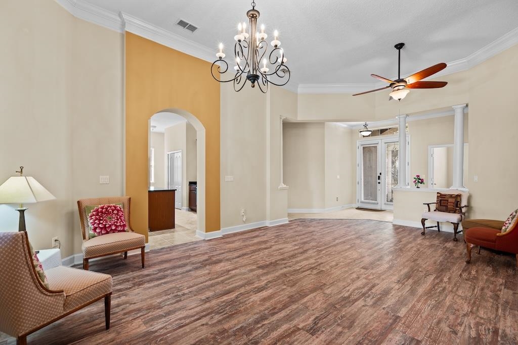 Image 18 of 60 For 709 Toria Ln