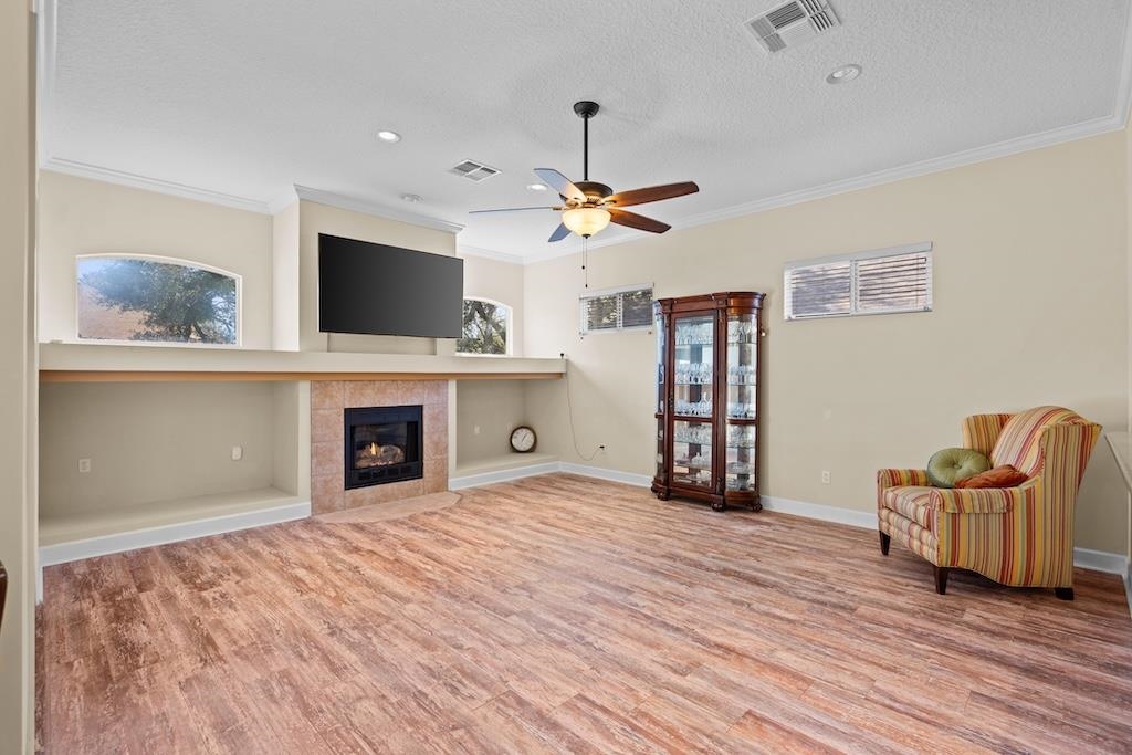 Image 26 of 60 For 709 Toria Ln