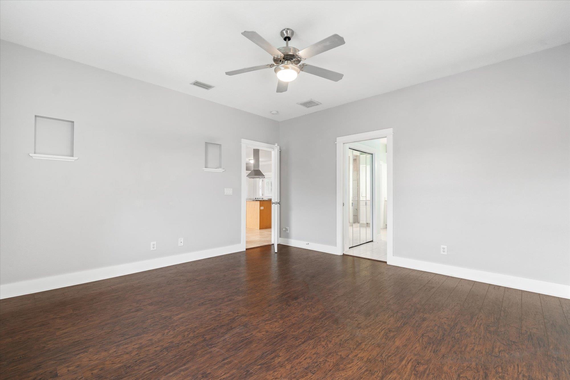 Image 22 of 45 For 505 F Street