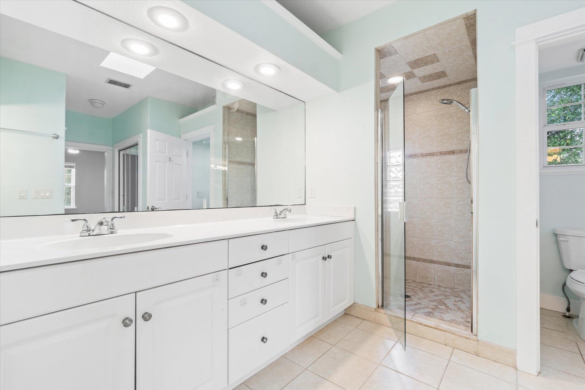 Image 24 of 45 For 505 F Street