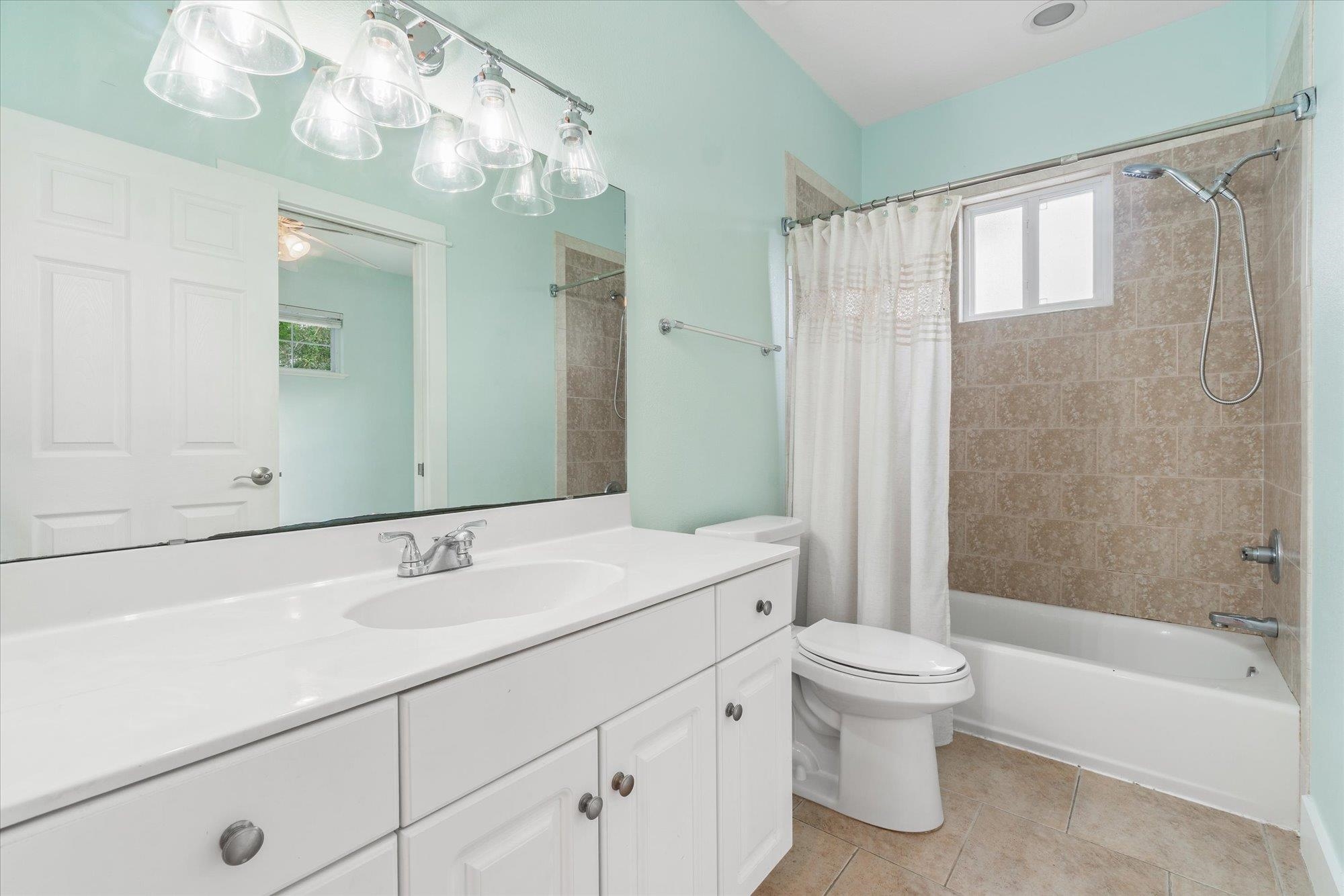 Image 27 of 45 For 505 F Street