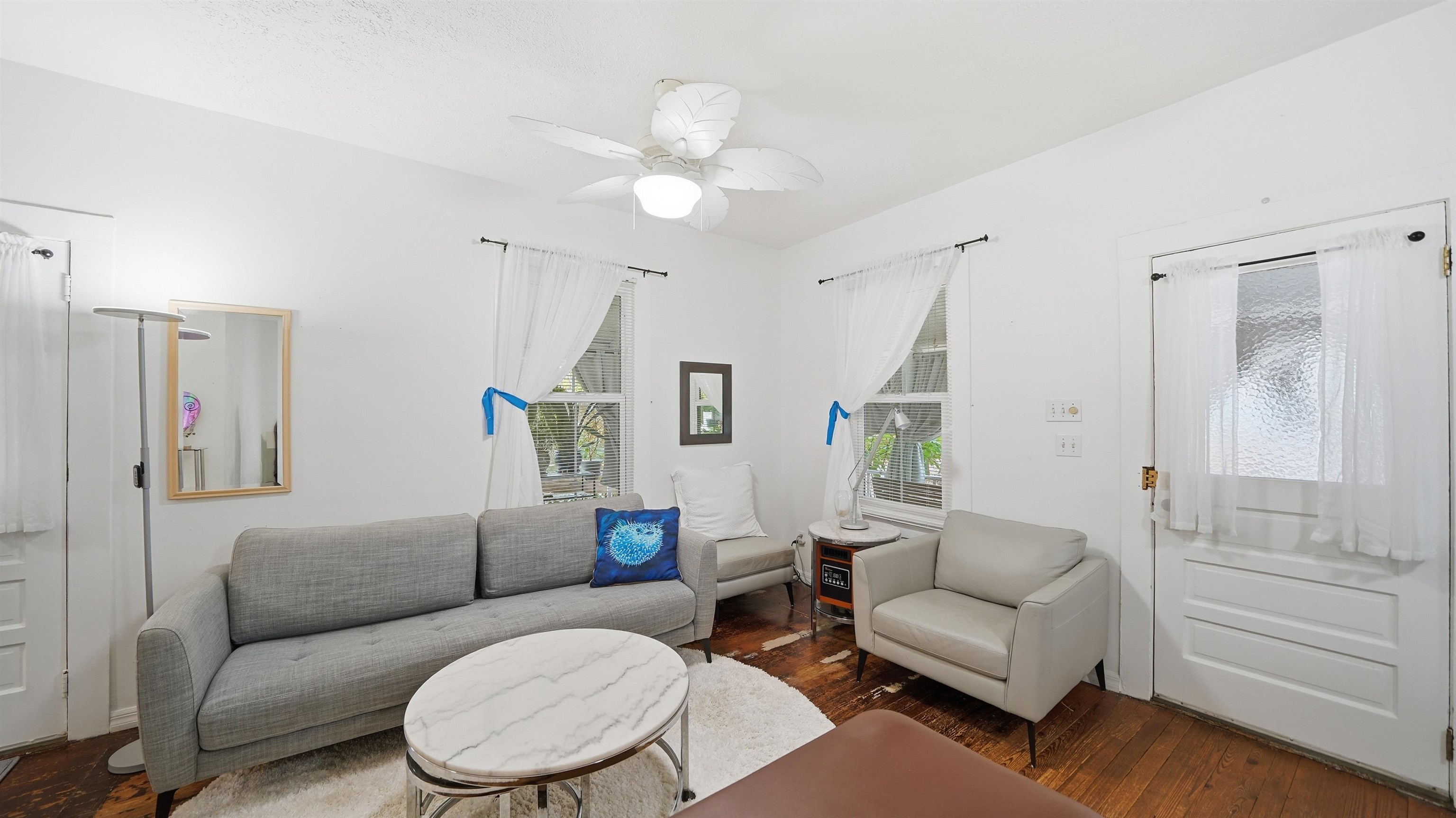 Image 10 of 48 For 15 Davis St  