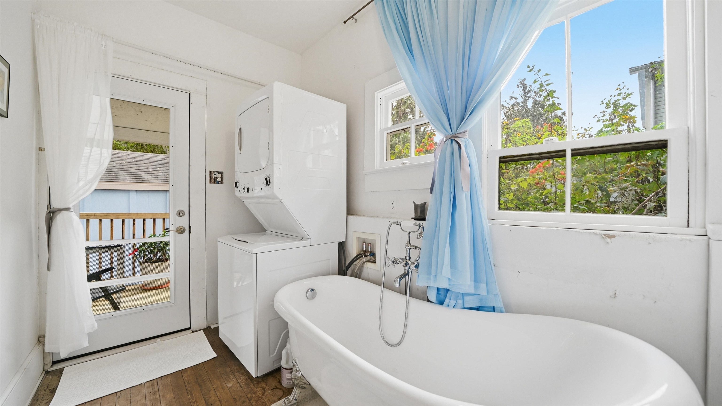 Image 22 of 48 For 15 Davis St  