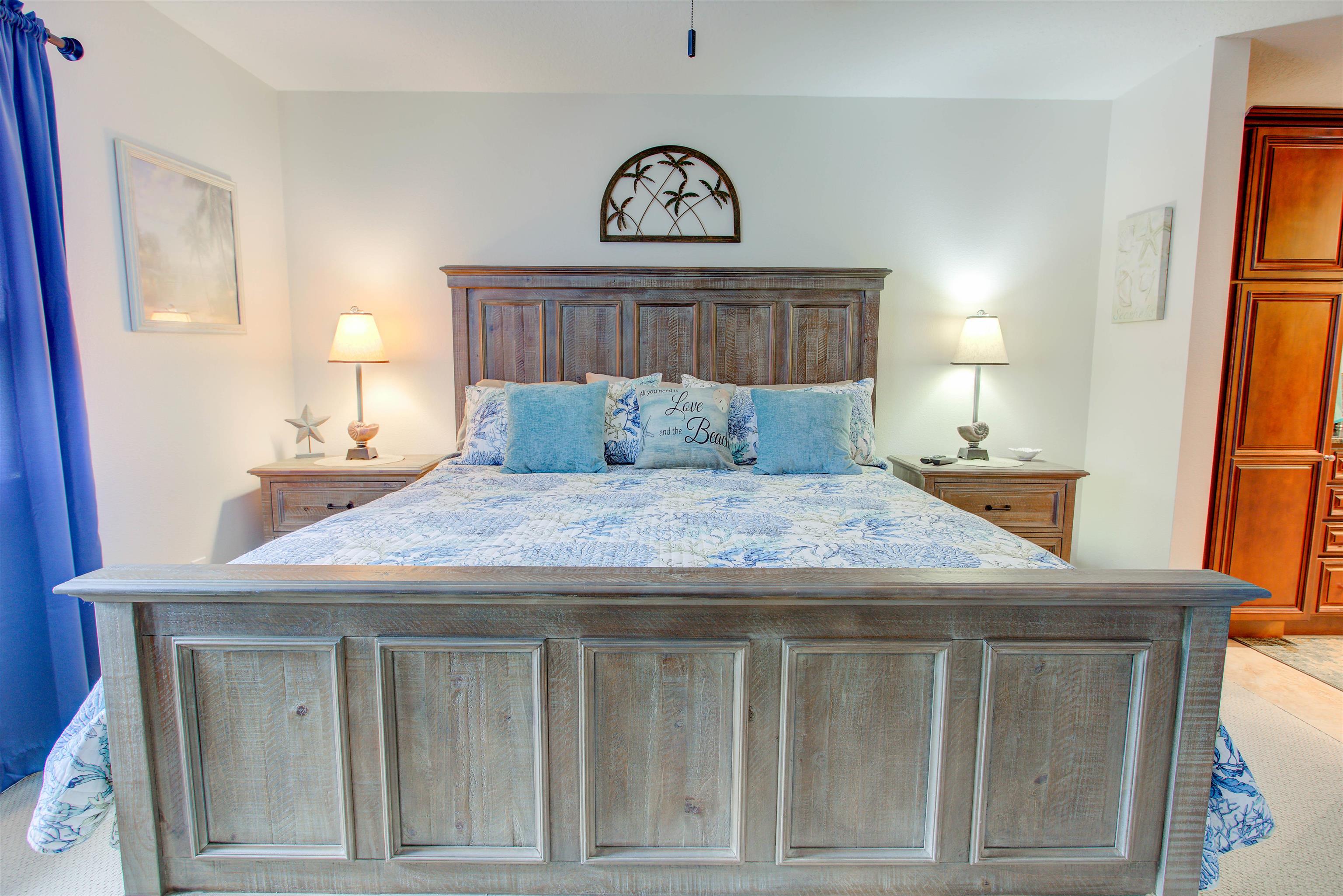 Image 22 of 51 For 48 Village Del Lago Cir  48