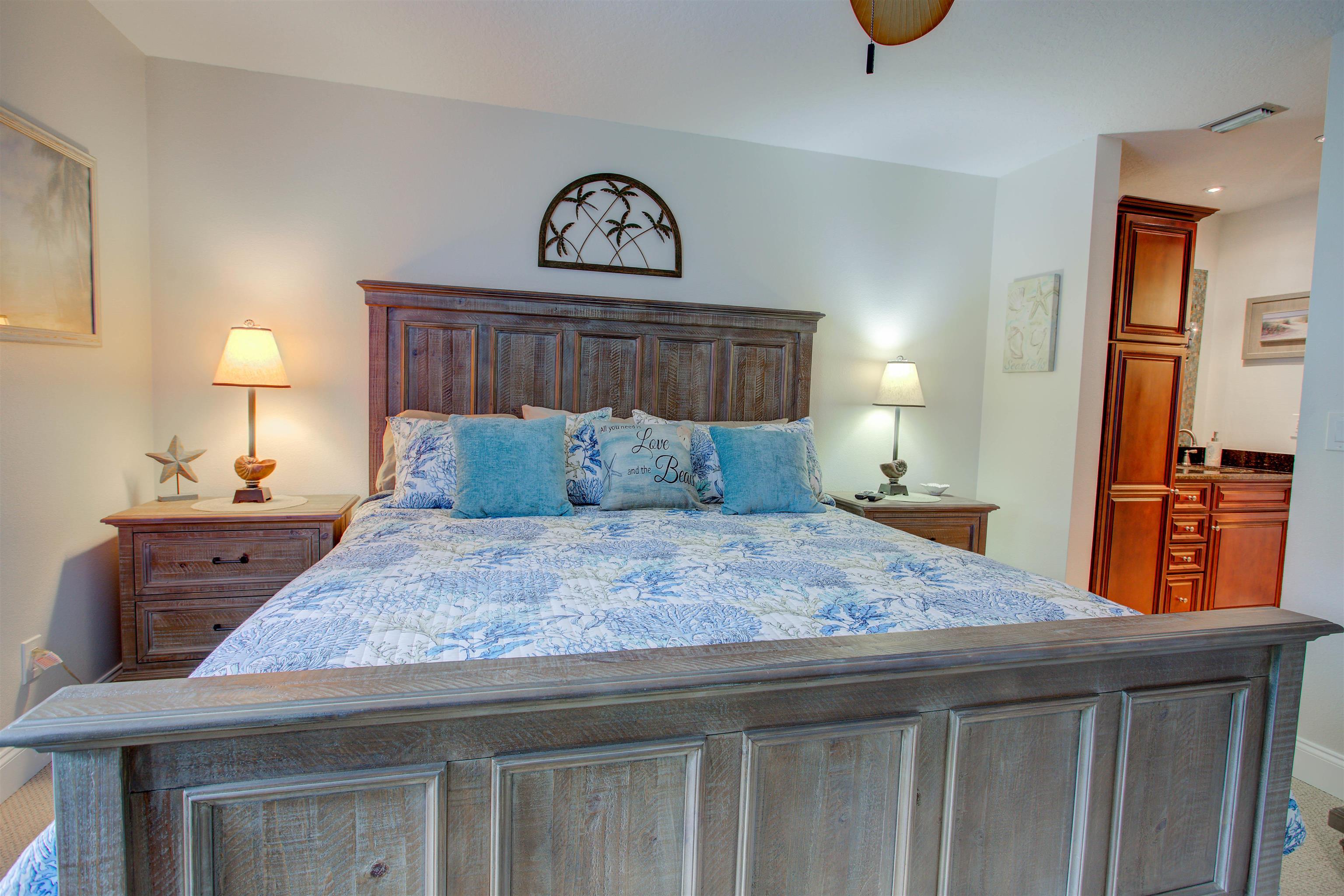 Image 24 of 51 For 48 Village Del Lago Cir  48