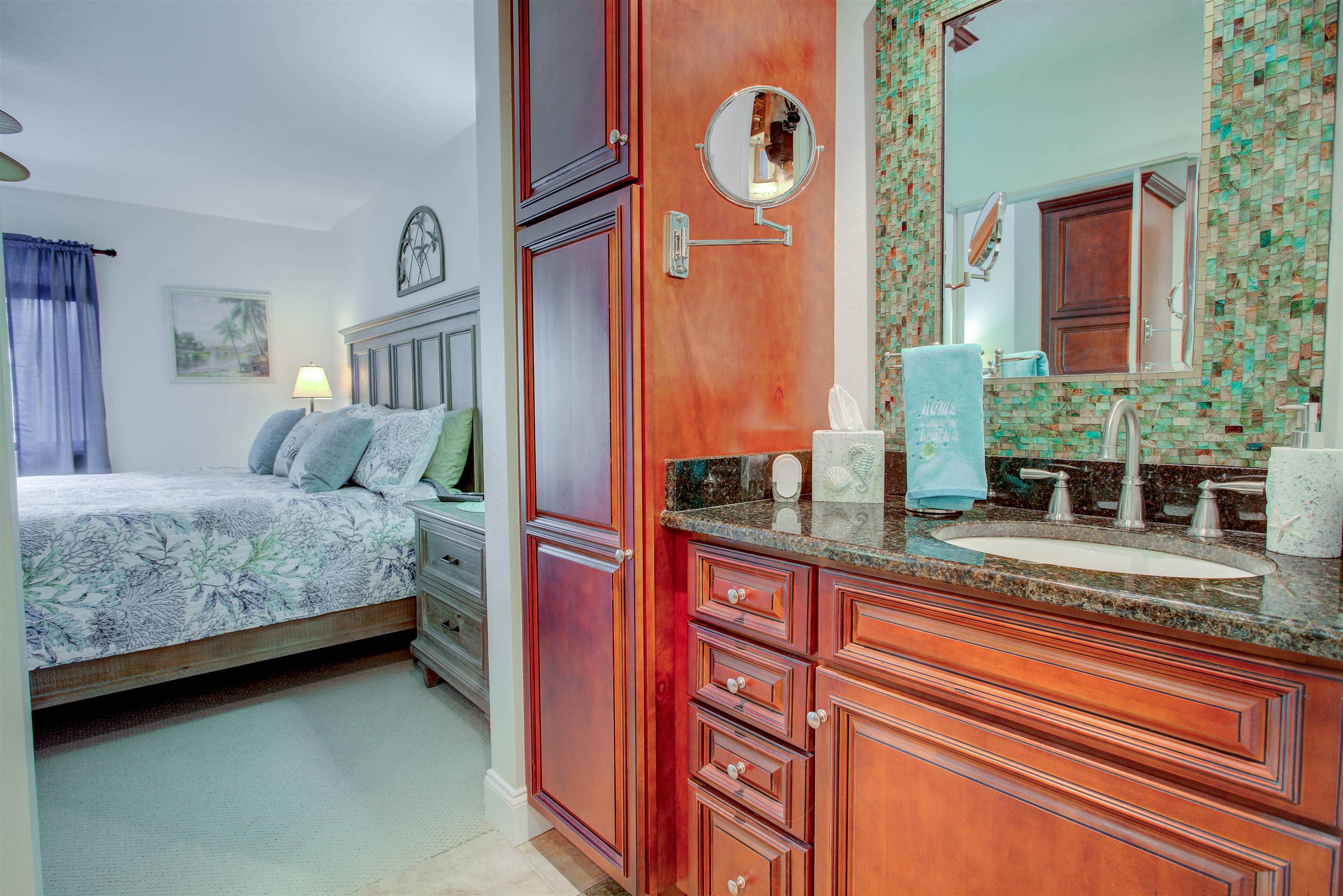 Image 29 of 51 For 48 Village Del Lago Cir  48