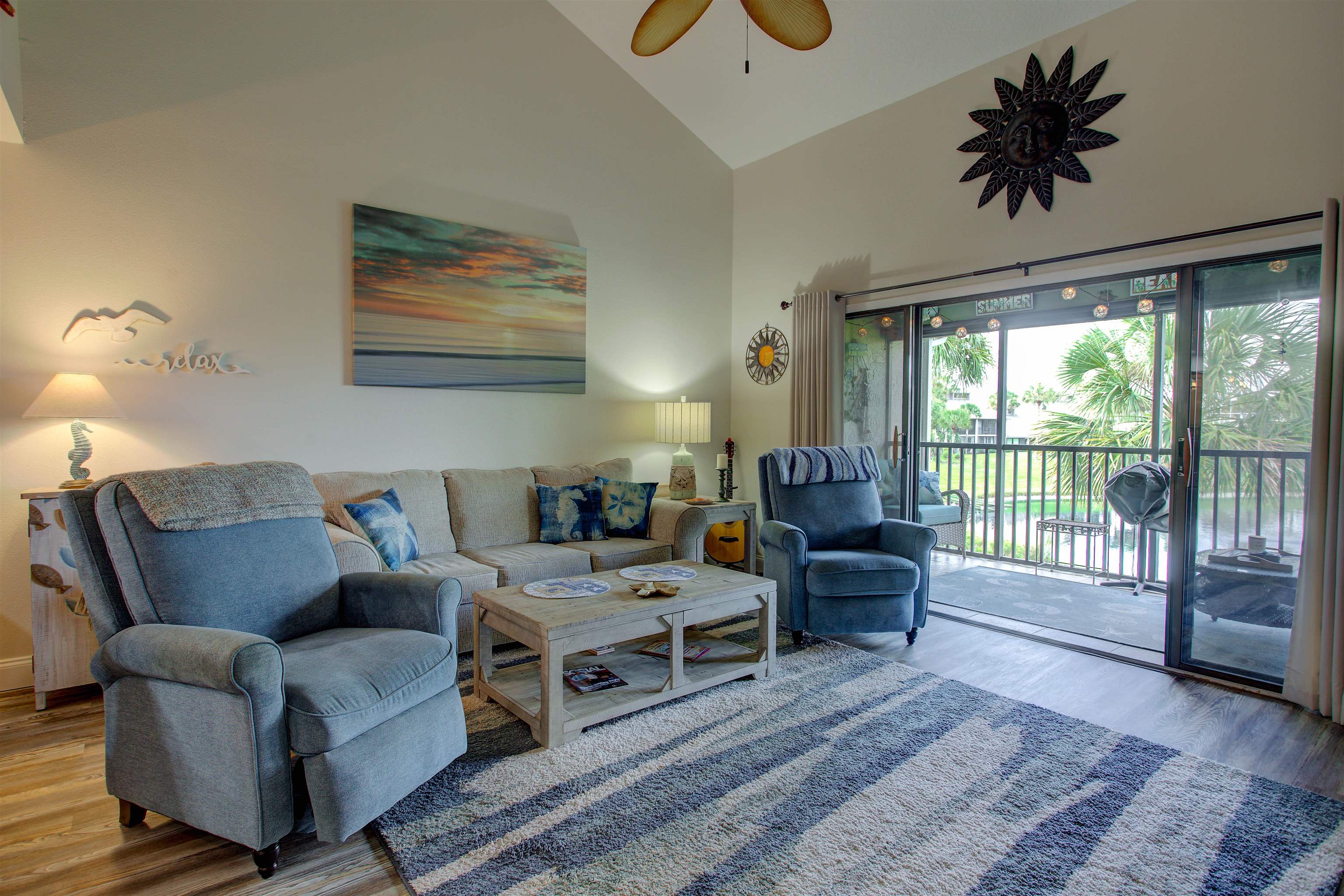 Image 3 of 51 For 48 Village Del Lago Cir  48