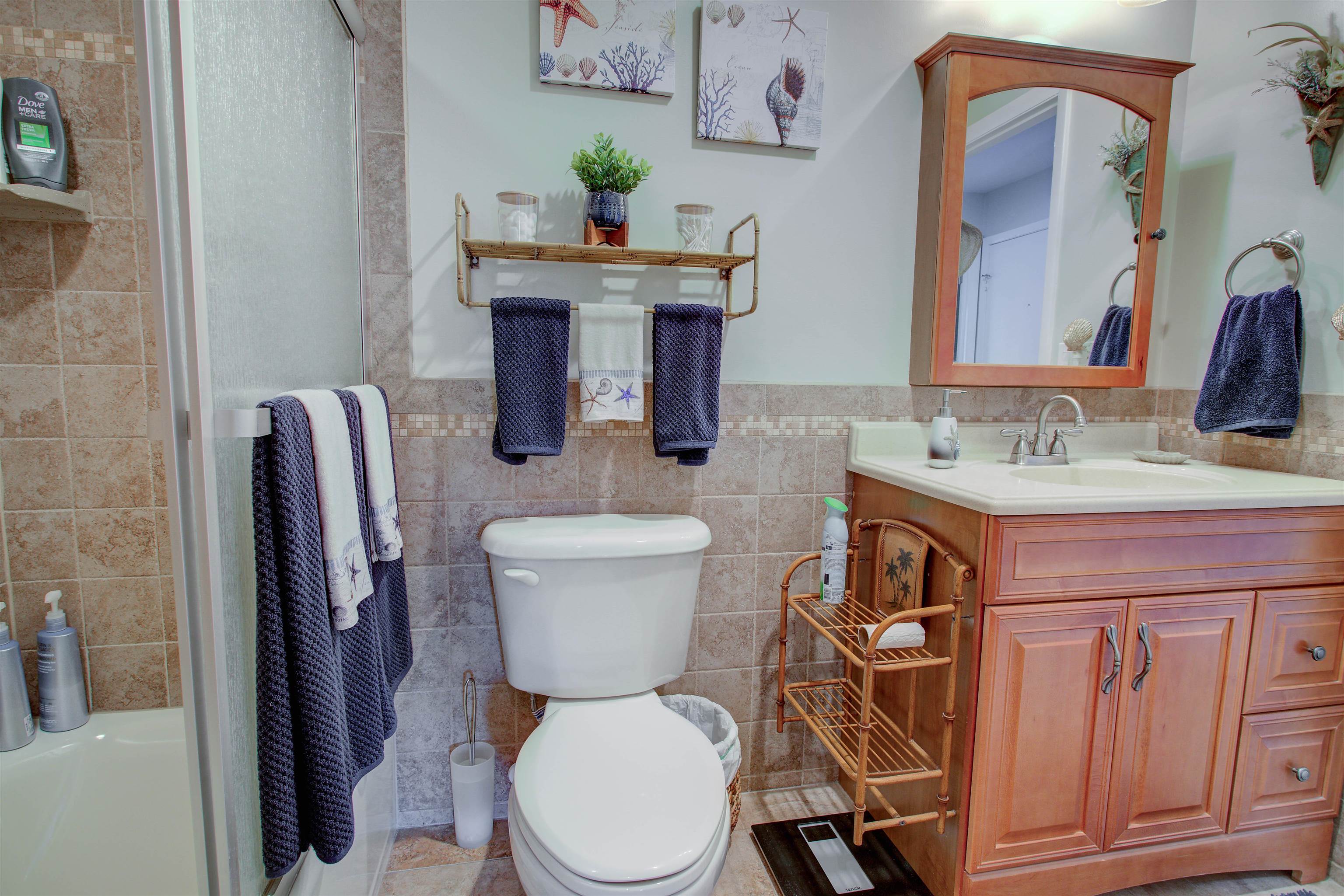 Image 31 of 51 For 48 Village Del Lago Cir  48