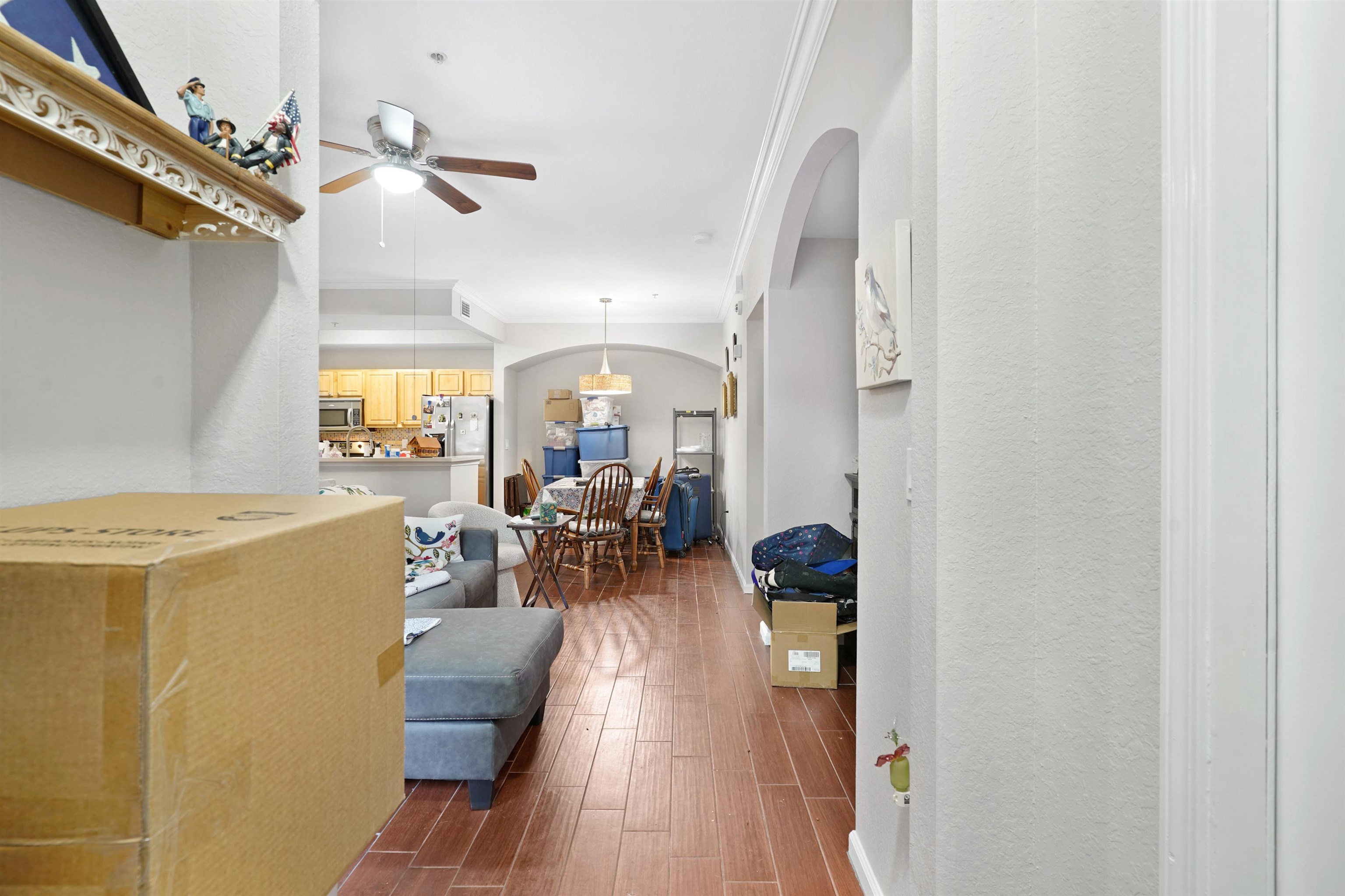 Image 12 of 34 For 10075 Gate Pkwy  203