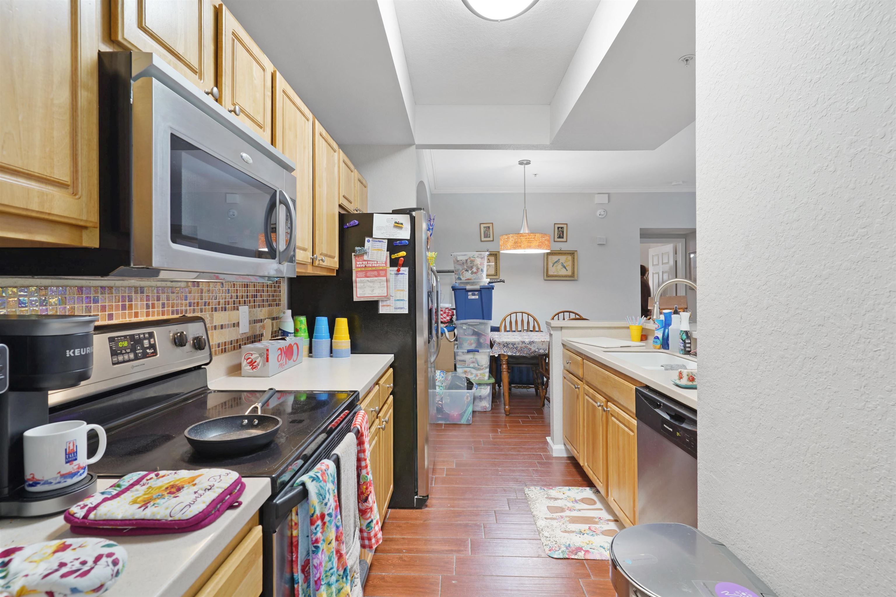 Image 14 of 34 For 10075 Gate Pkwy  203