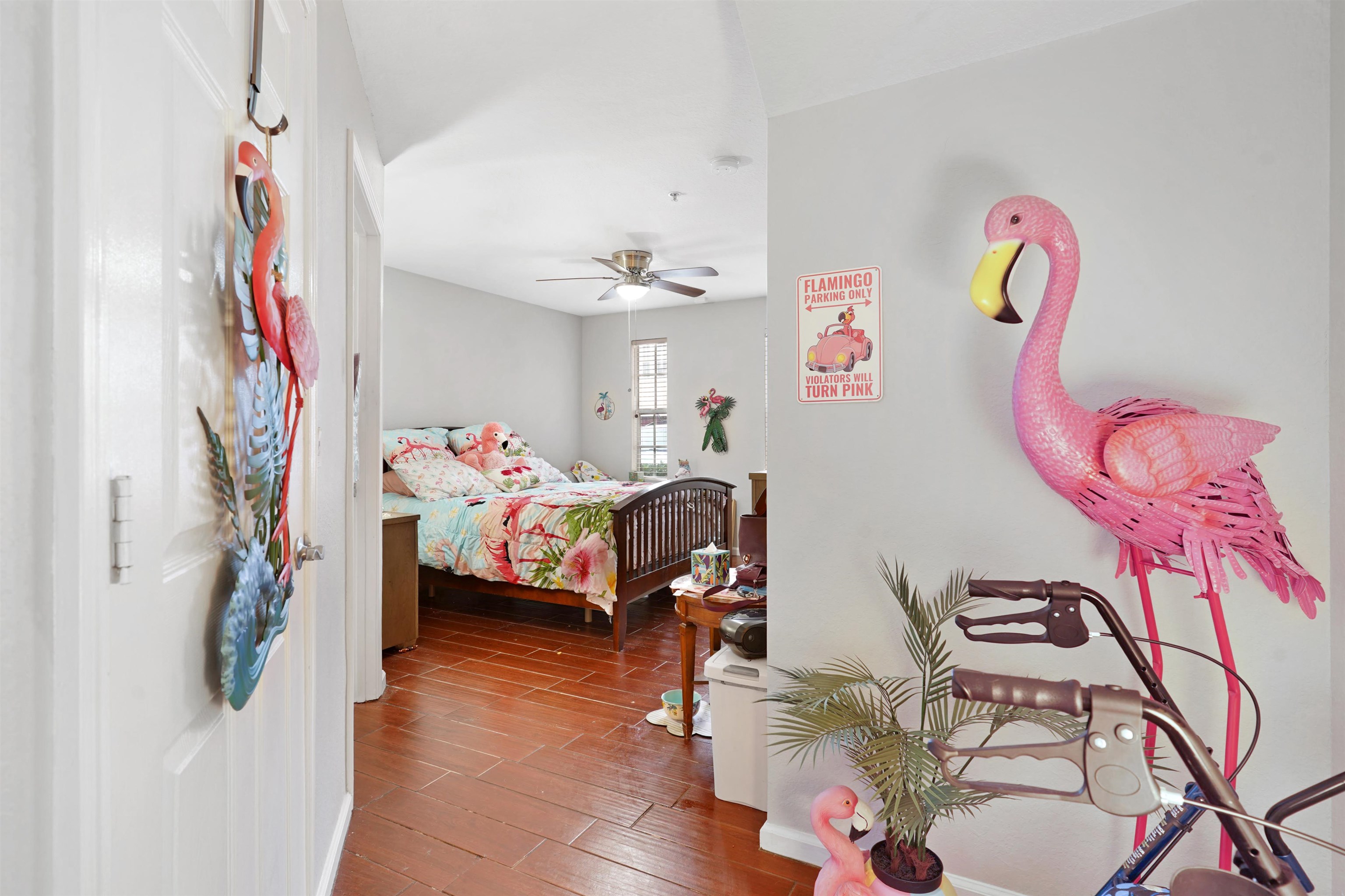 Image 16 of 34 For 10075 Gate Pkwy  203