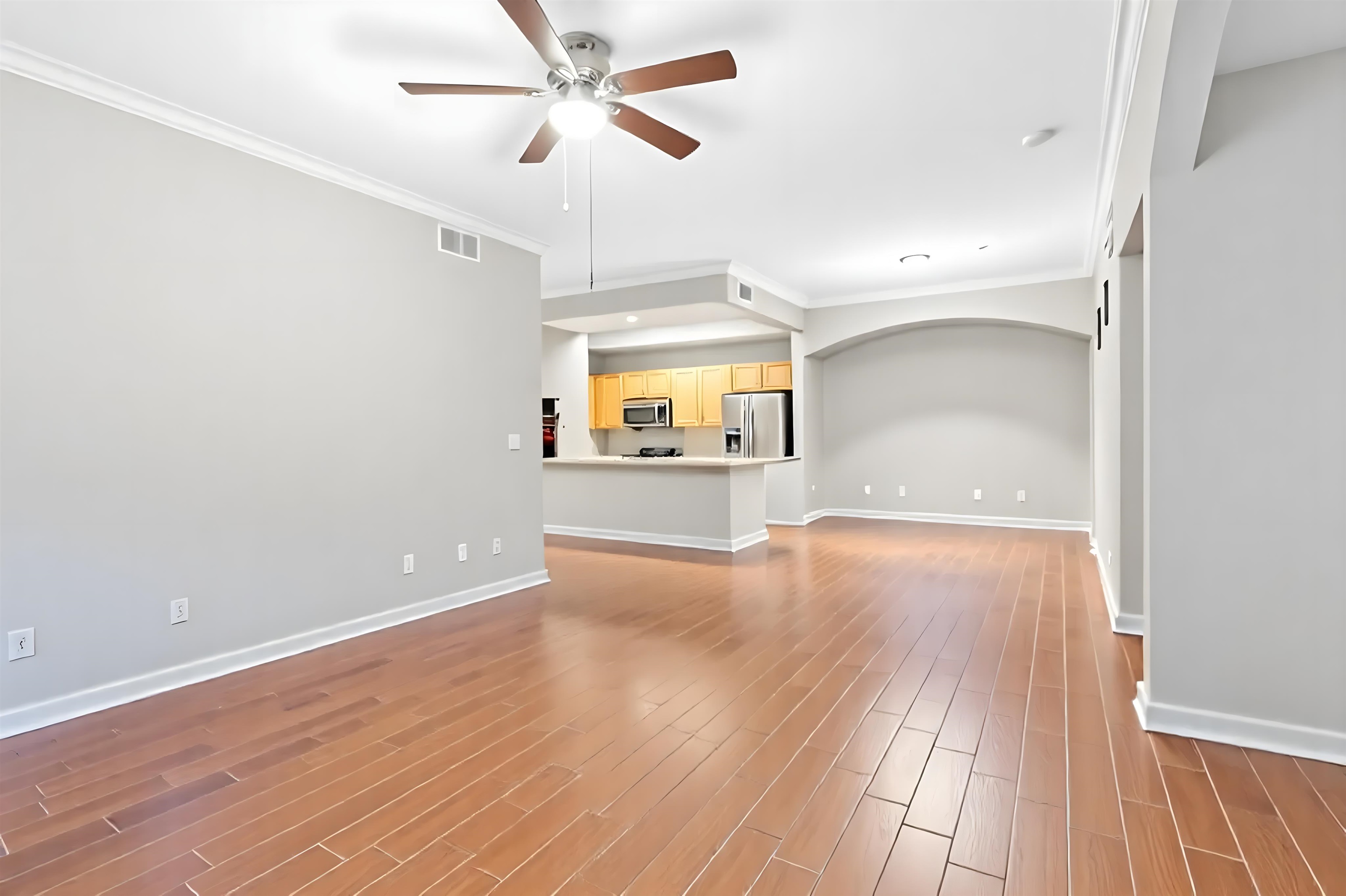 Image 2 of 34 For 10075 Gate Pkwy  203