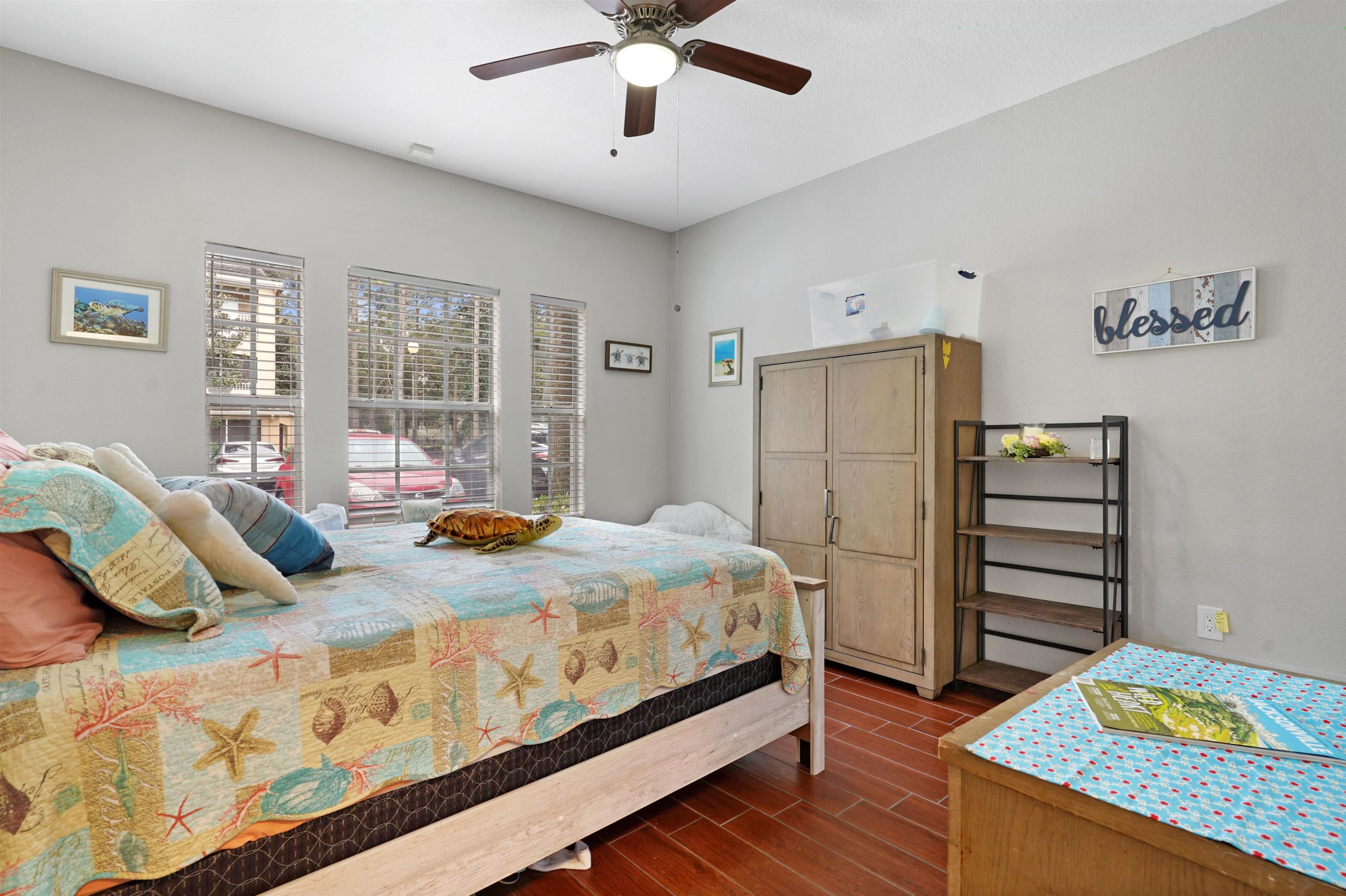 Image 23 of 34 For 10075 Gate Pkwy  203