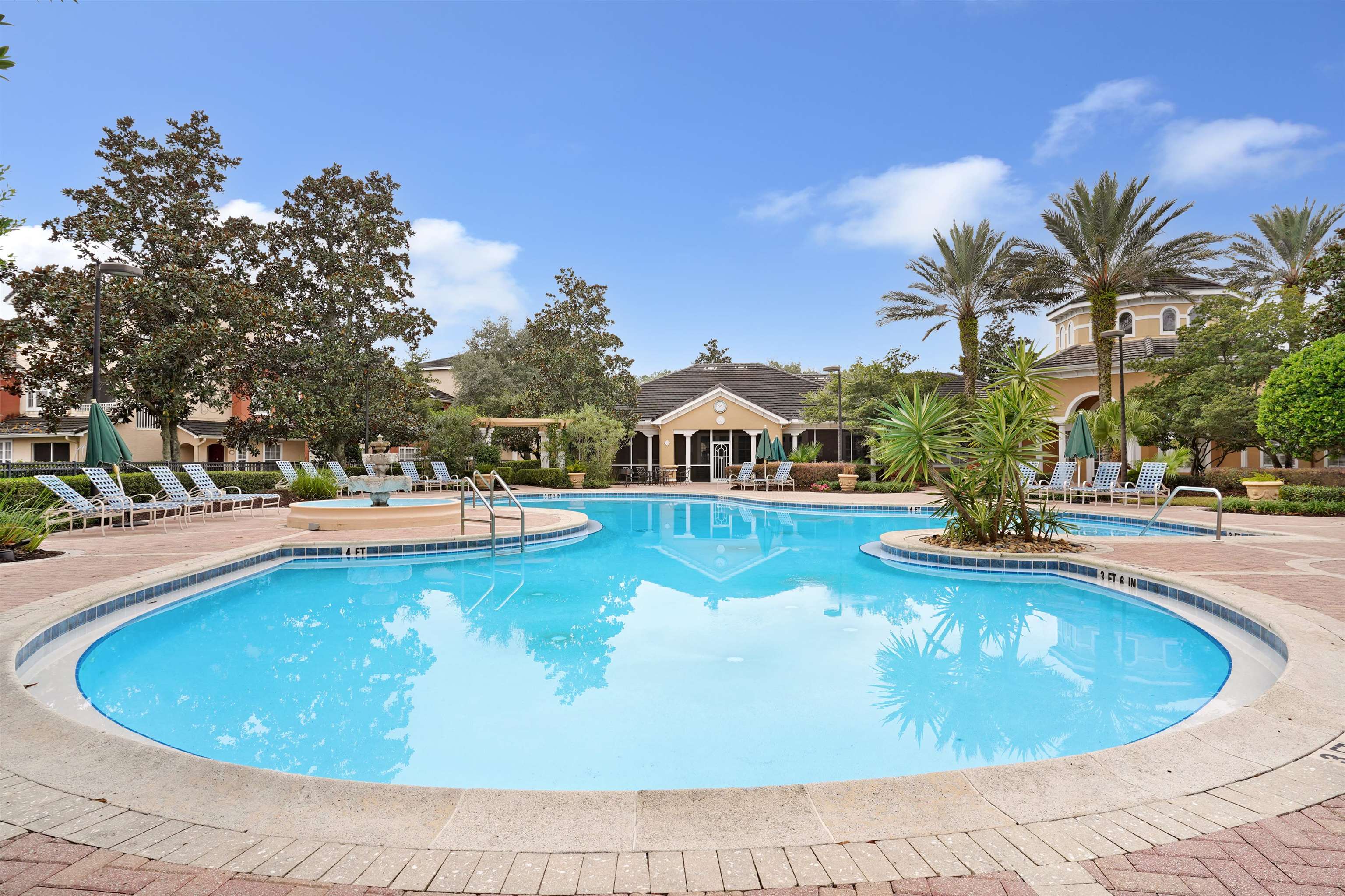 Image 32 of 34 For 10075 Gate Pkwy  203