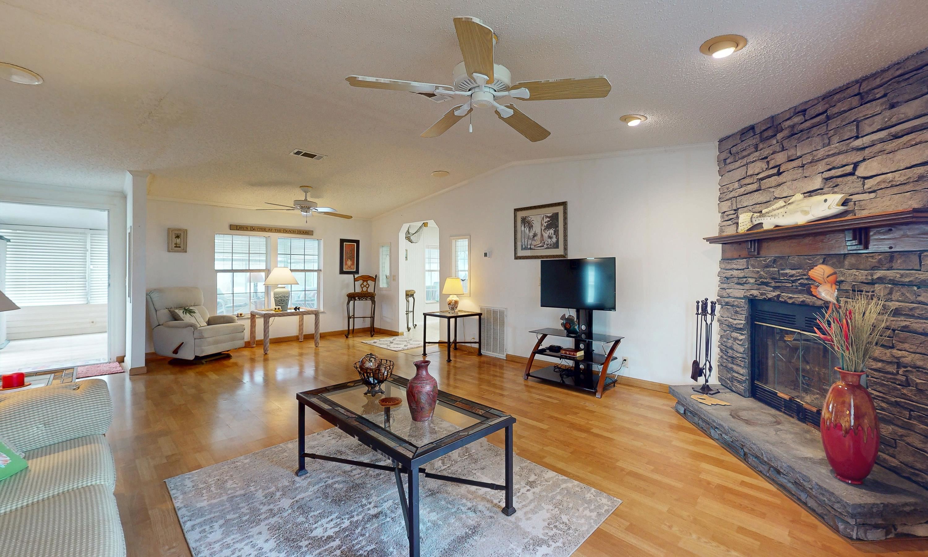 Image 17 of 56 For 8825 A1a S.  2