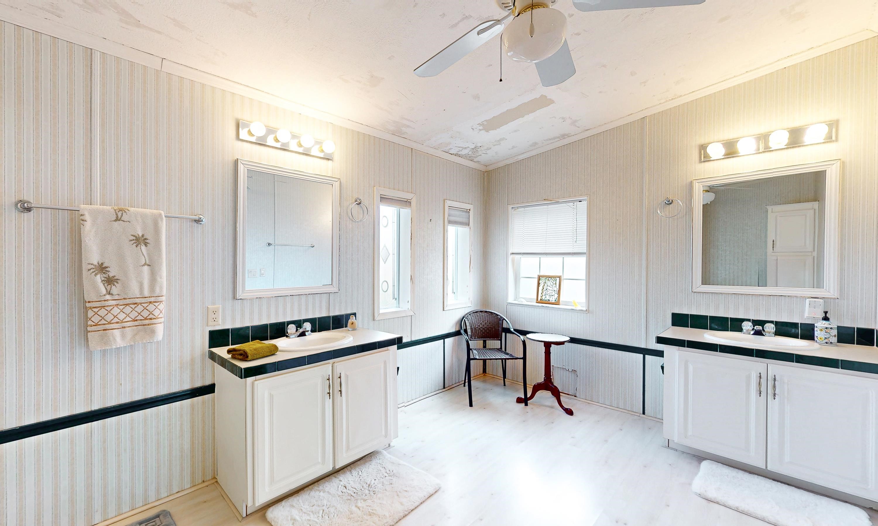 Image 30 of 56 For 8825 A1a S.  2