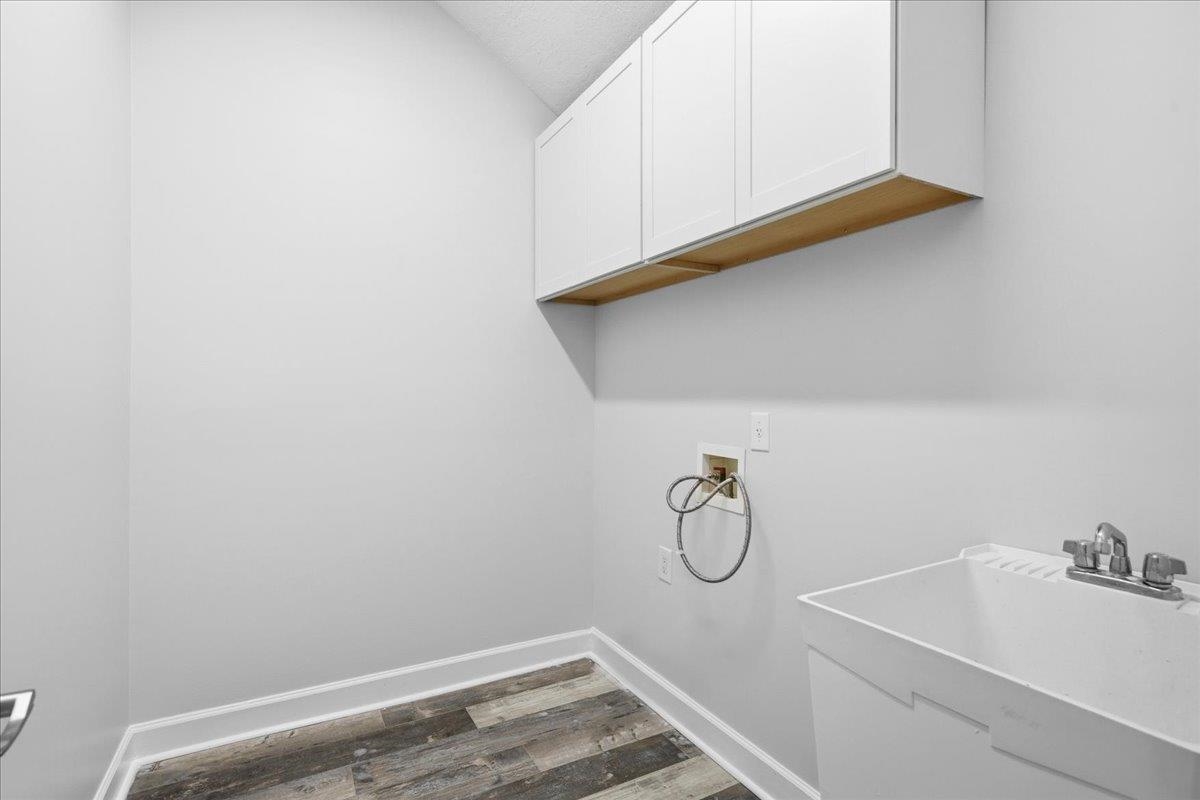 Image 20 of 68 For 605 Timber Pond Dr