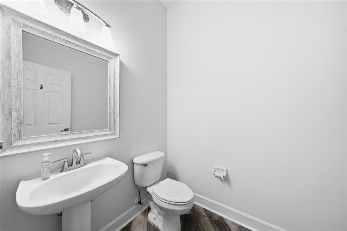 Image 40 of 68 For 605 Timber Pond Dr