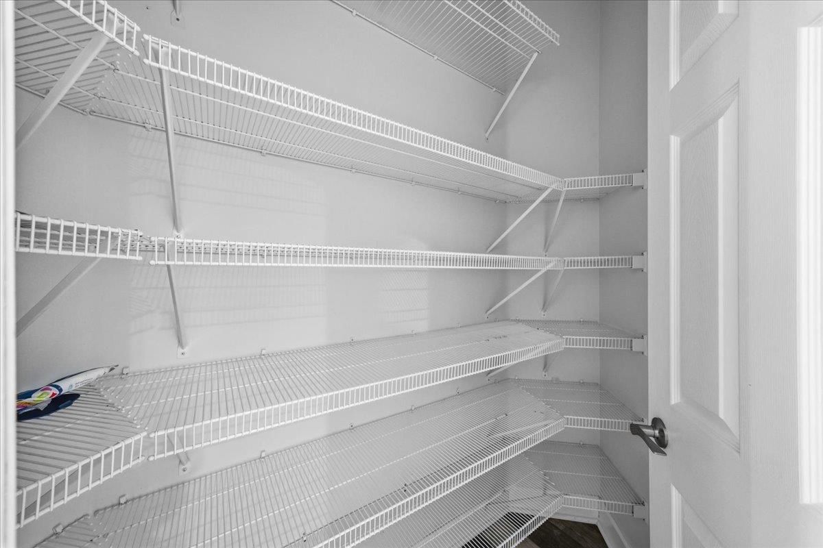 Image 41 of 68 For 605 Timber Pond Dr