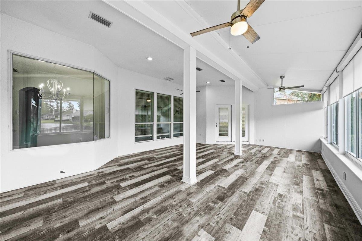 Image 44 of 68 For 605 Timber Pond Dr