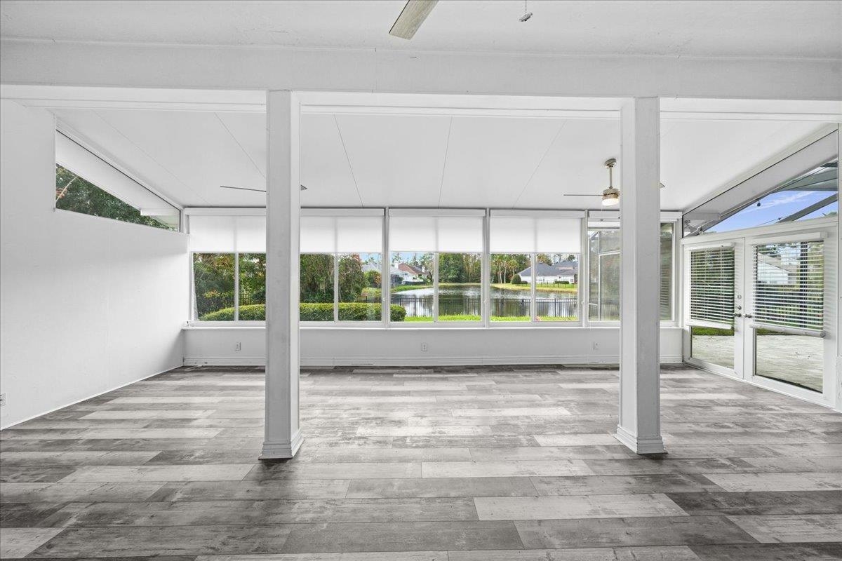 Image 46 of 68 For 605 Timber Pond Dr