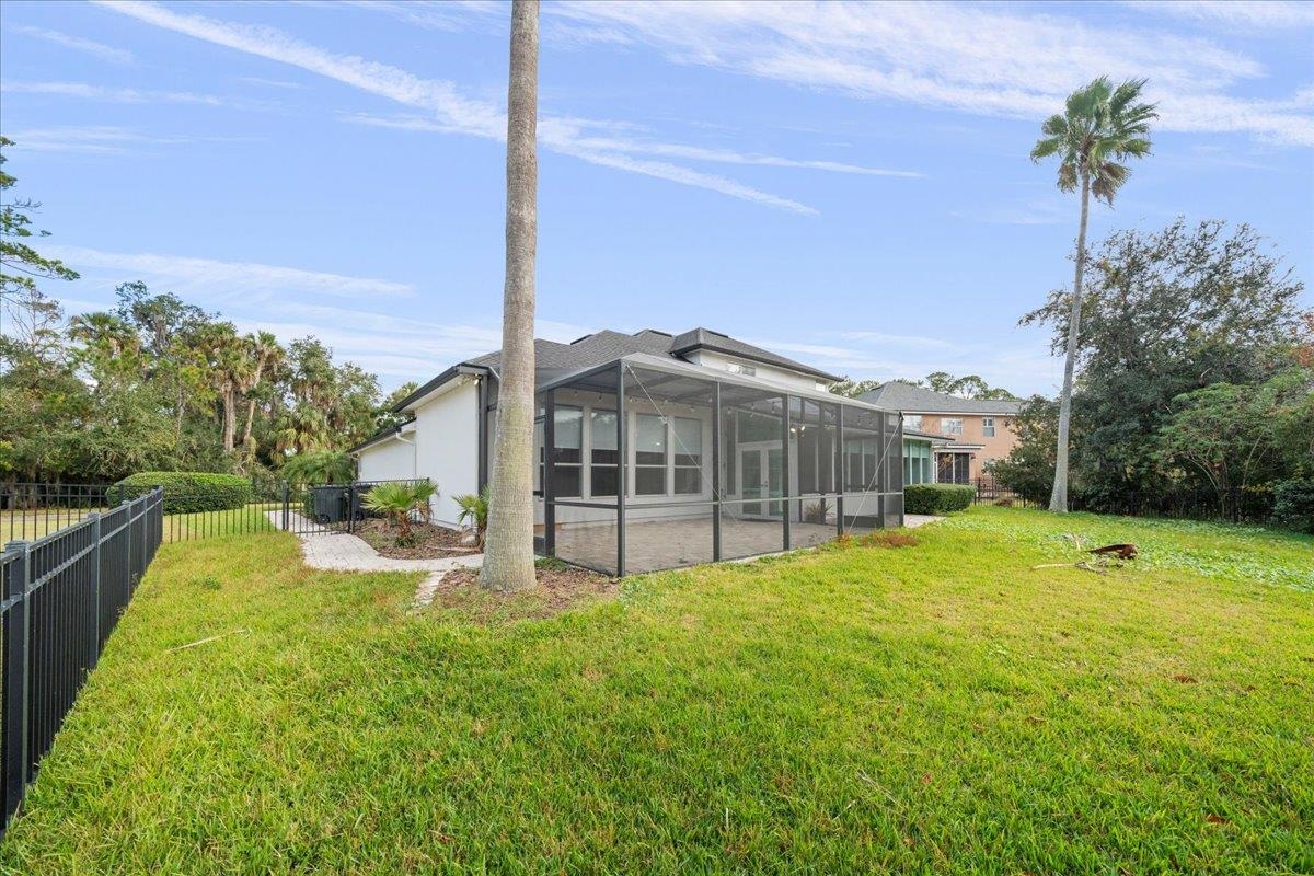 Image 50 of 68 For 605 Timber Pond Dr