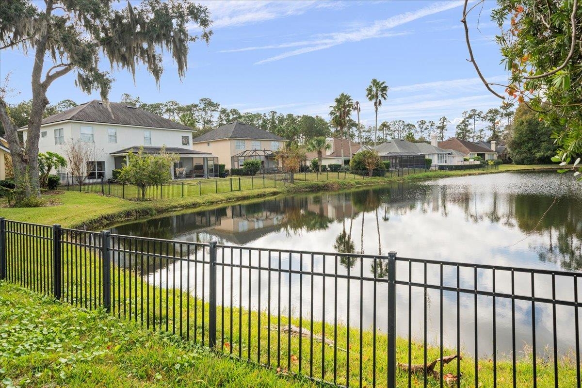 Image 51 of 68 For 605 Timber Pond Dr