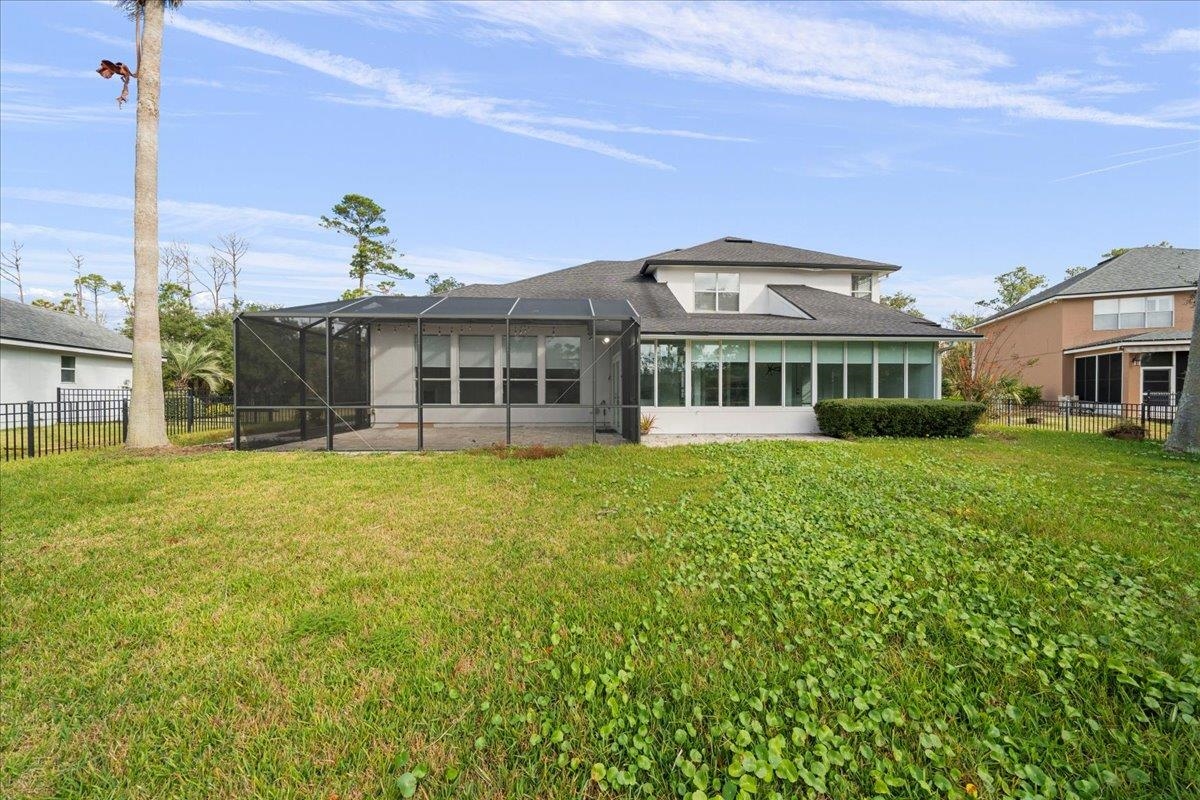 Image 52 of 68 For 605 Timber Pond Dr