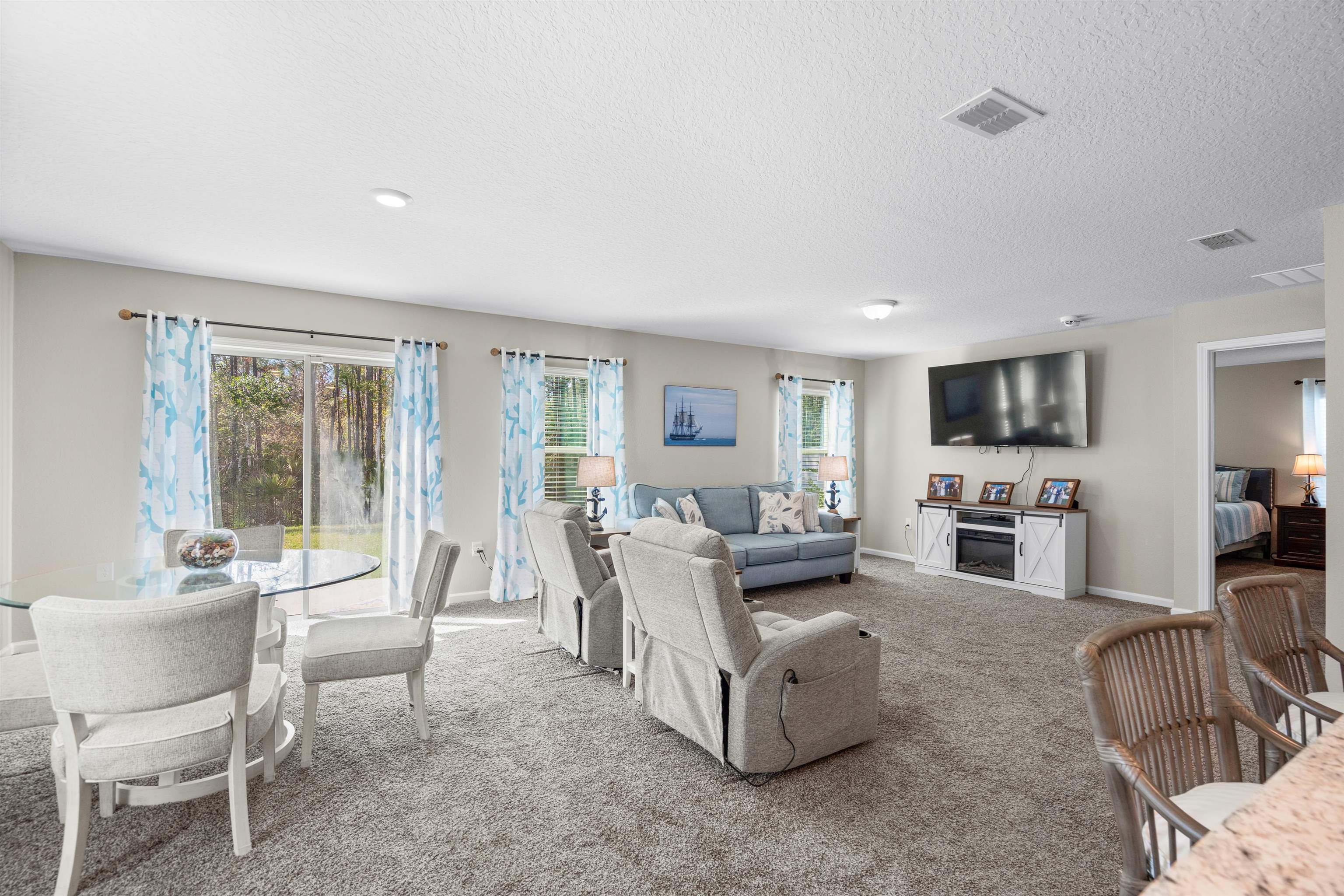 Image 12 of 26 For 408 Falcon Ridge Road