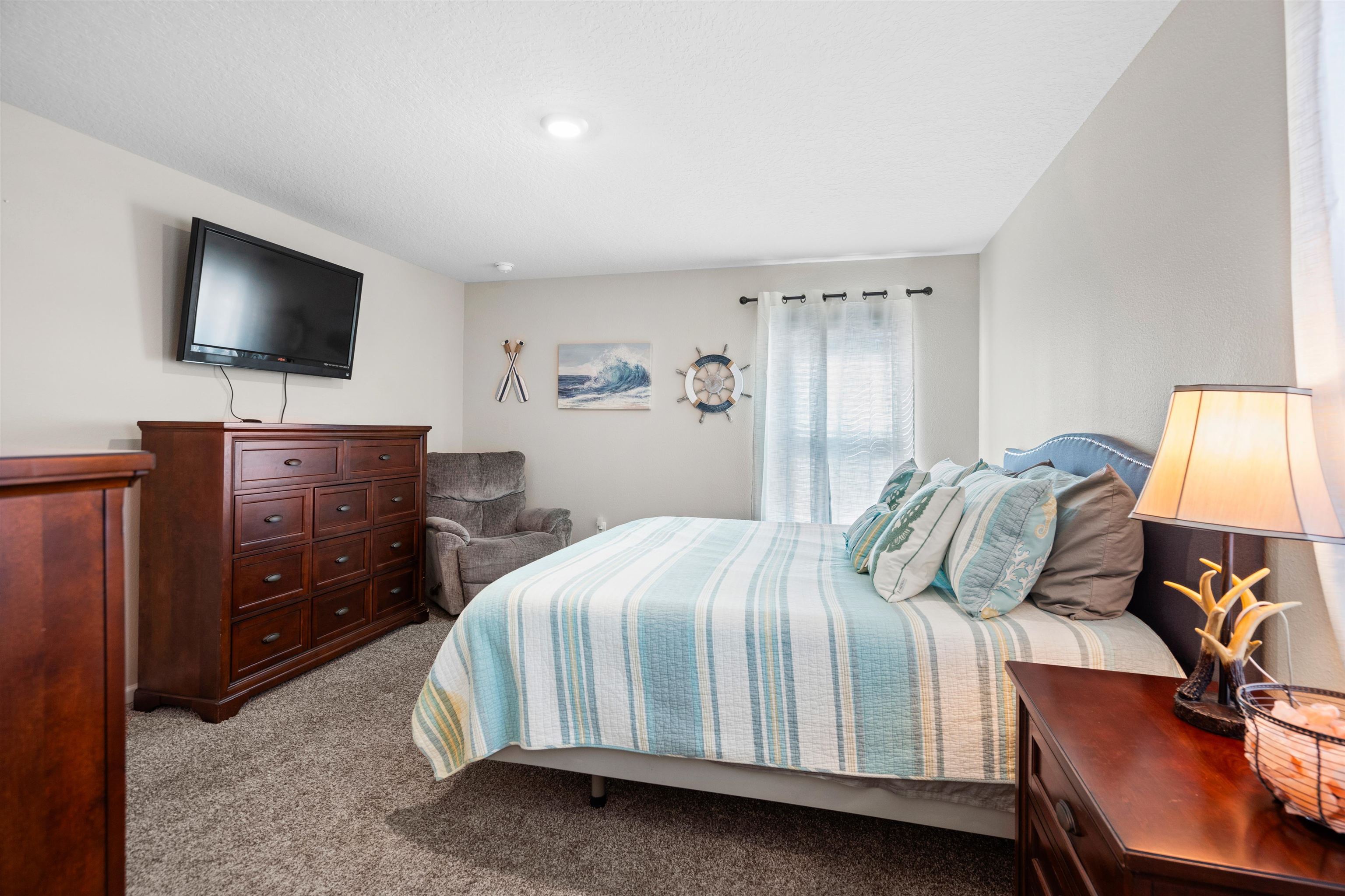 Image 16 of 26 For 408 Falcon Ridge Road