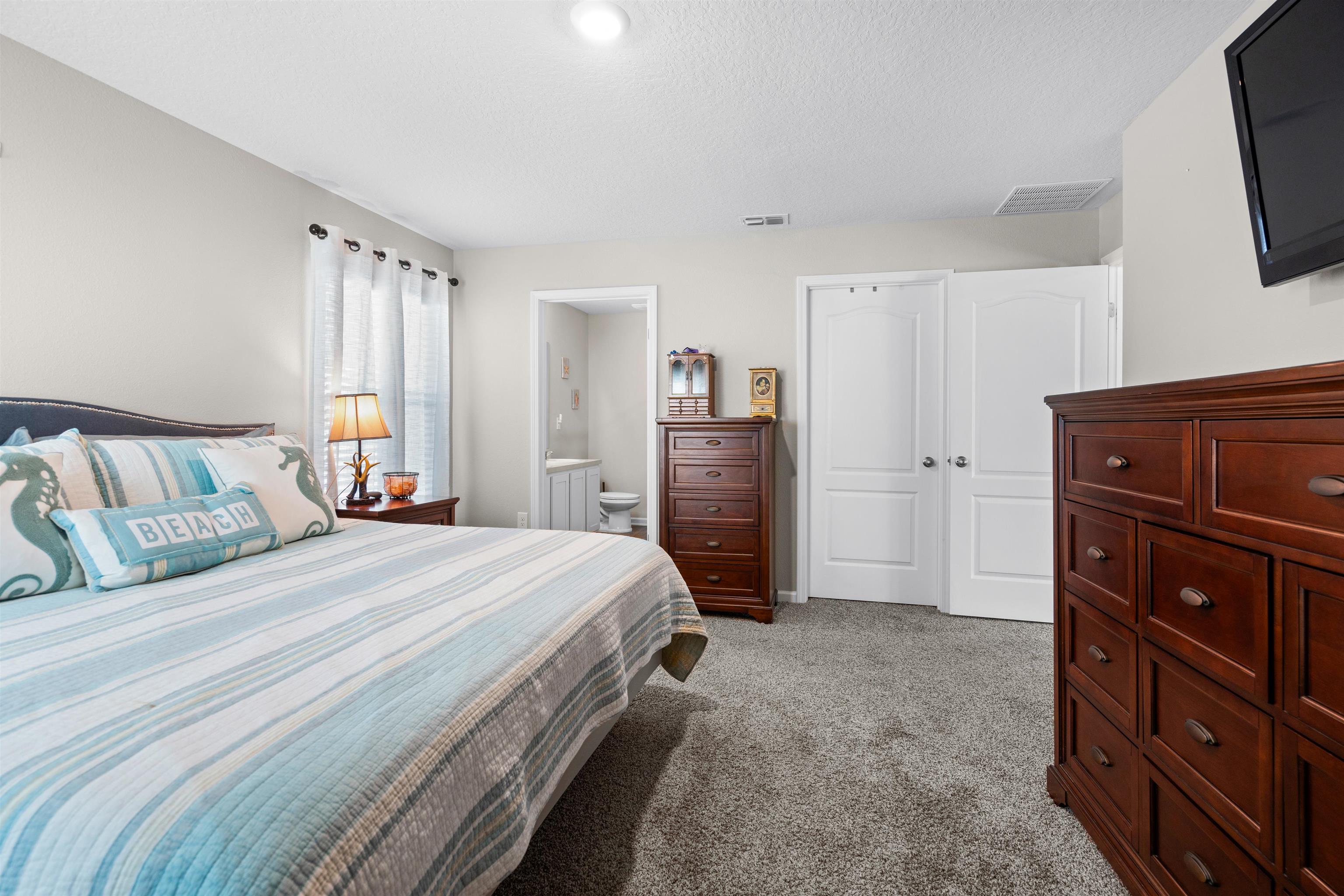 Image 17 of 26 For 408 Falcon Ridge Road