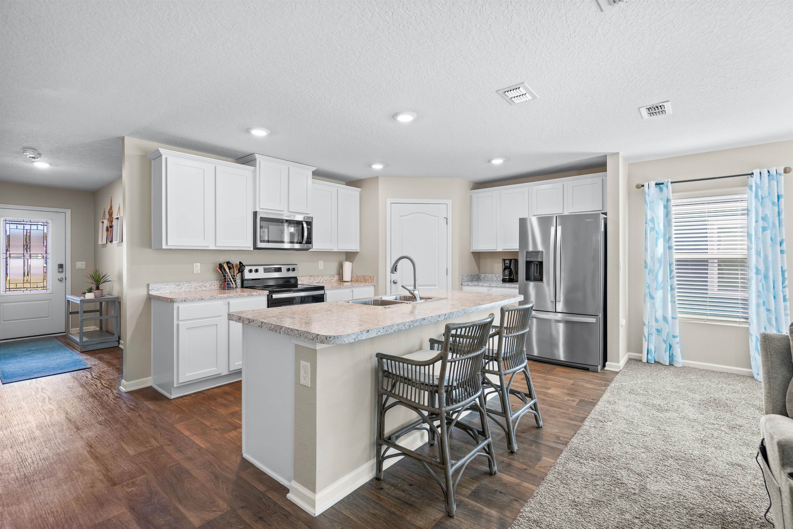 Image 6 of 26 For 408 Falcon Ridge Road