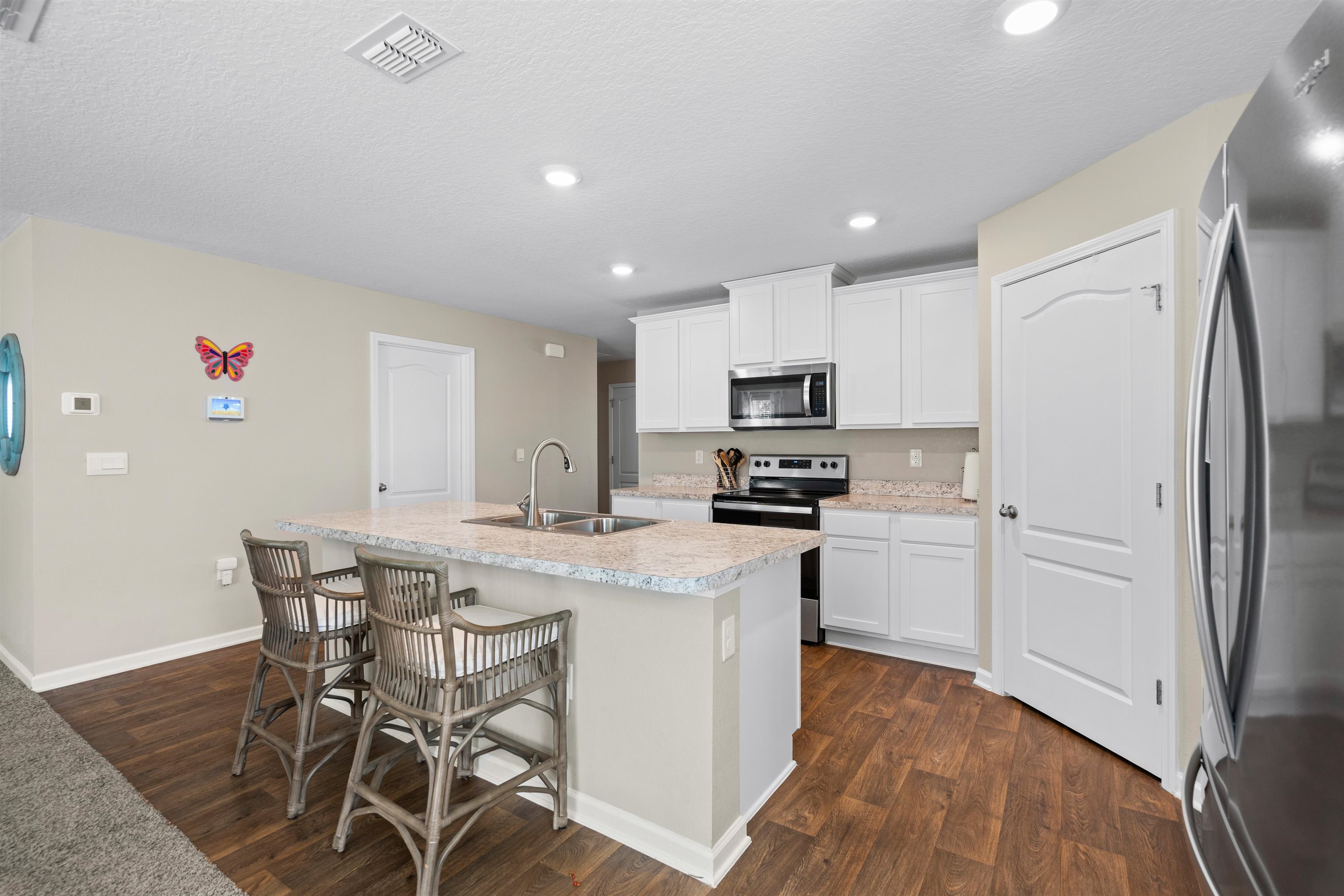 Image 7 of 26 For 408 Falcon Ridge Road