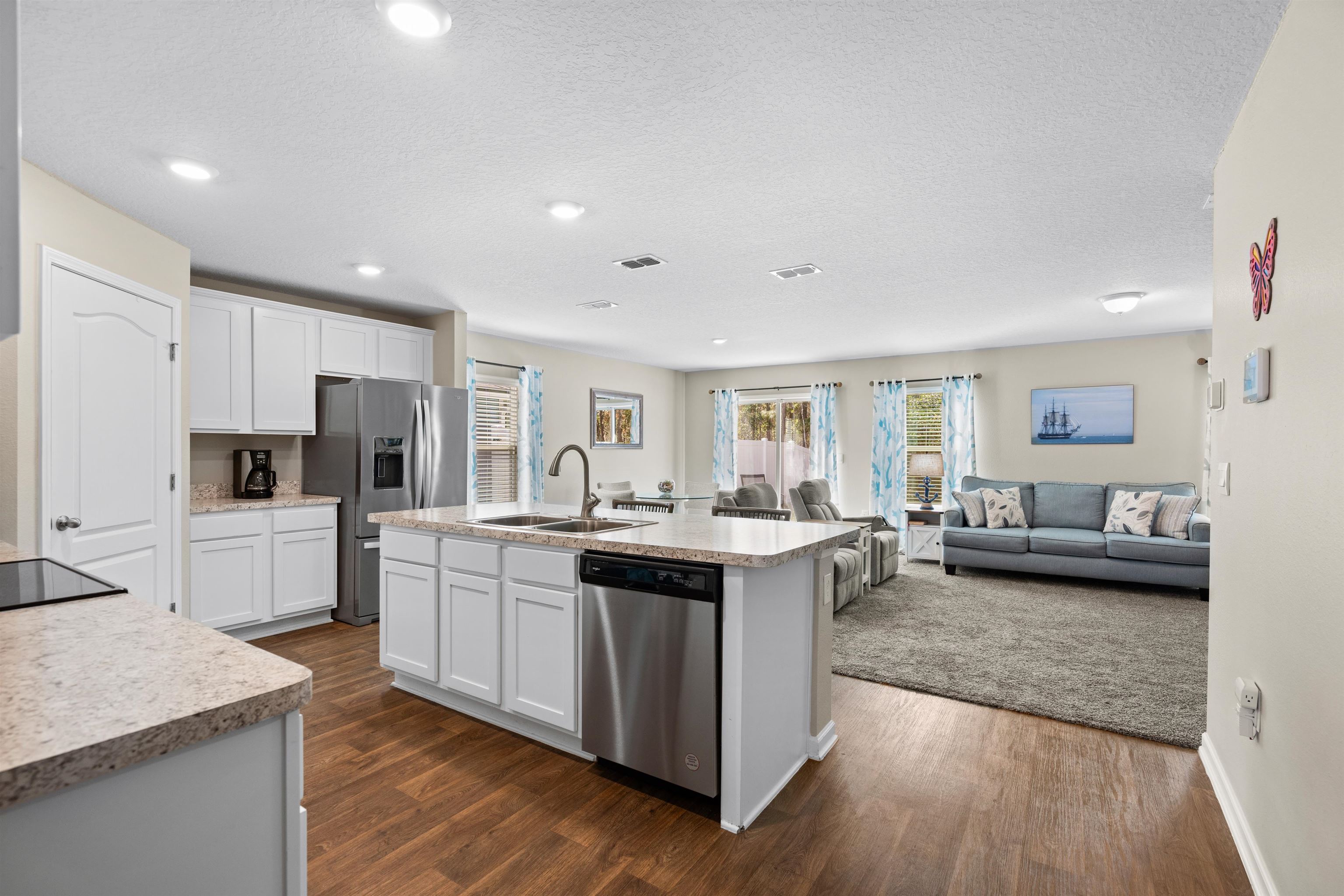 Image 9 of 26 For 408 Falcon Ridge Road