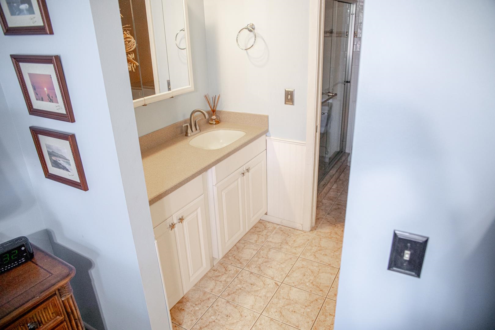 Image 22 of 47 For 17 Village Del Prado Cir