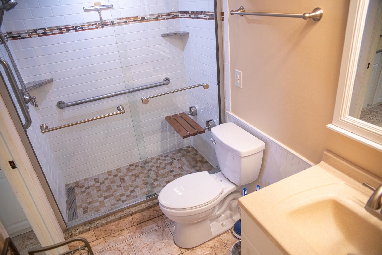 Image 24 of 47 For 17 Village Del Prado Cir